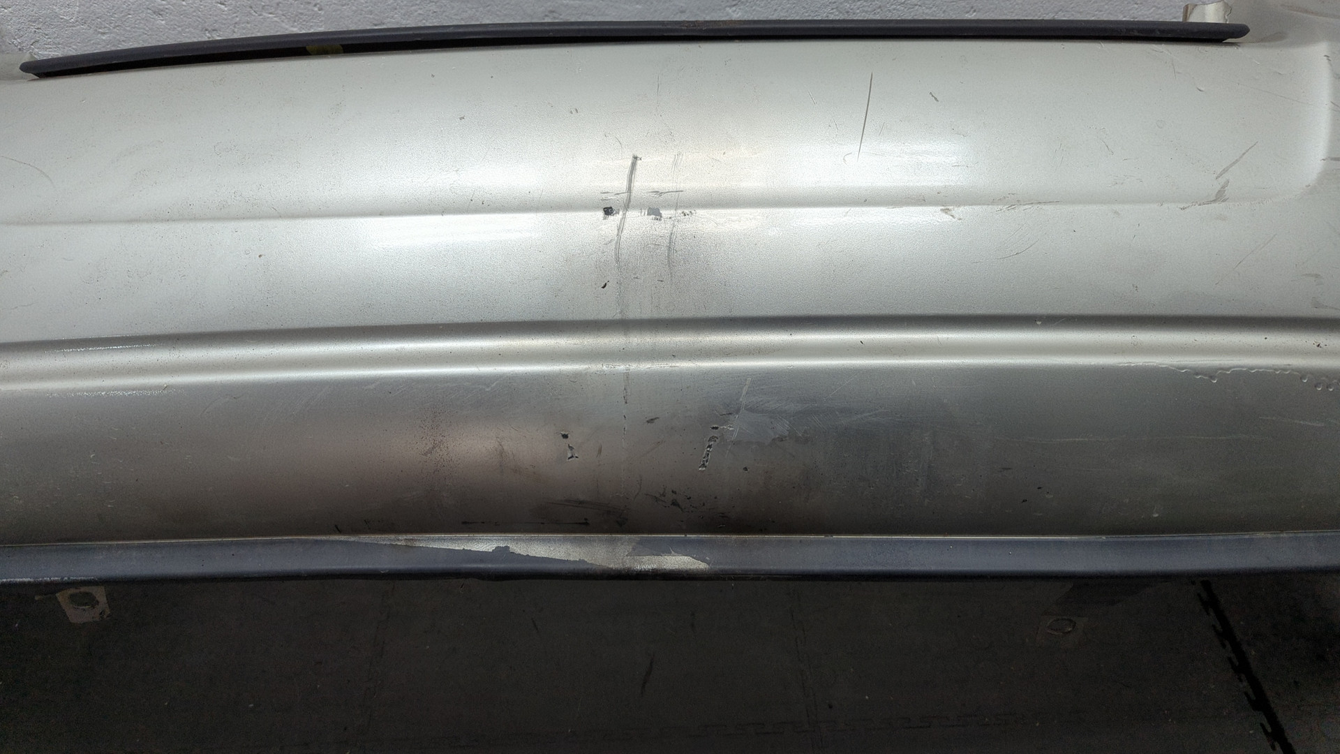 Бампер задний