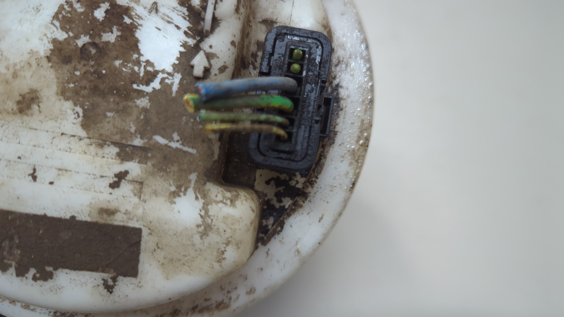 Насос топливный электрический