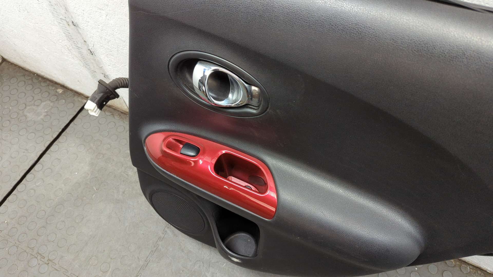 Дверь задняя правая