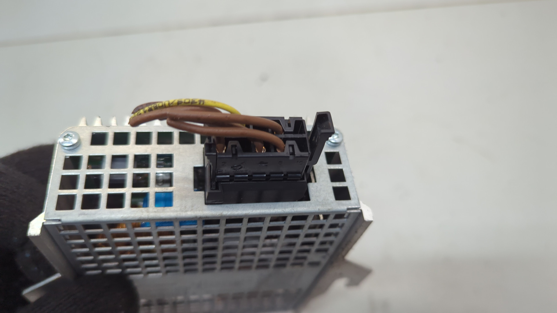 Преобразователь напряжения (адаптер)