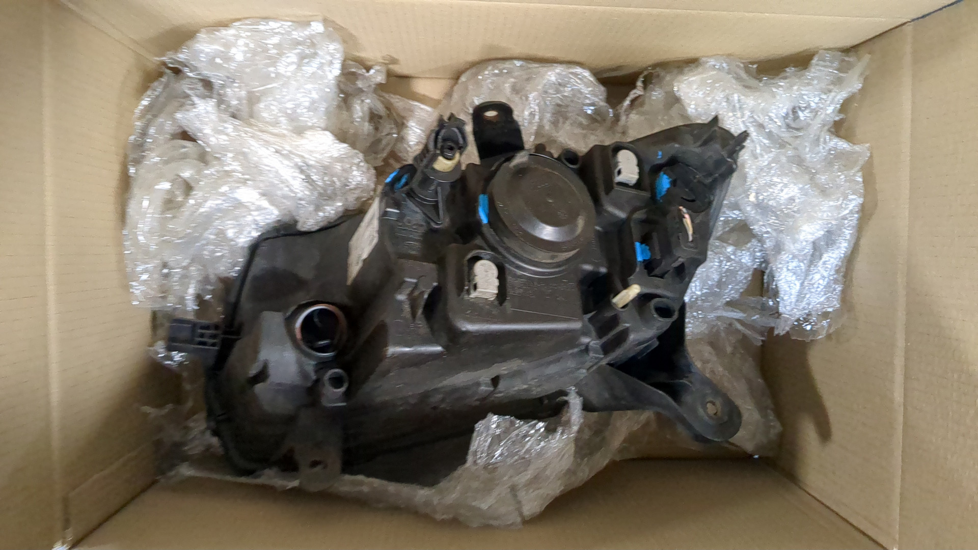 Фара правая