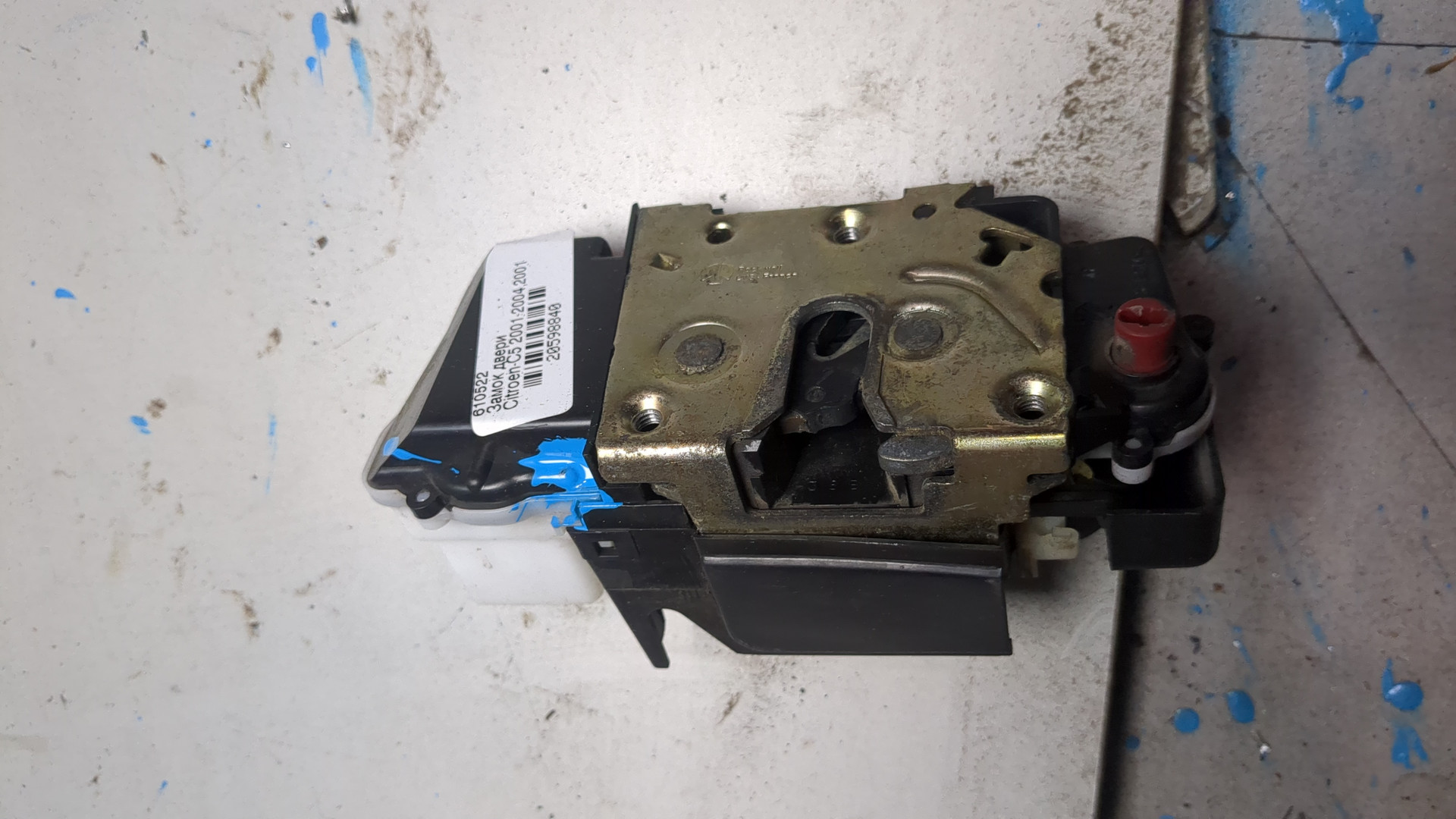 Замок двери задней правой