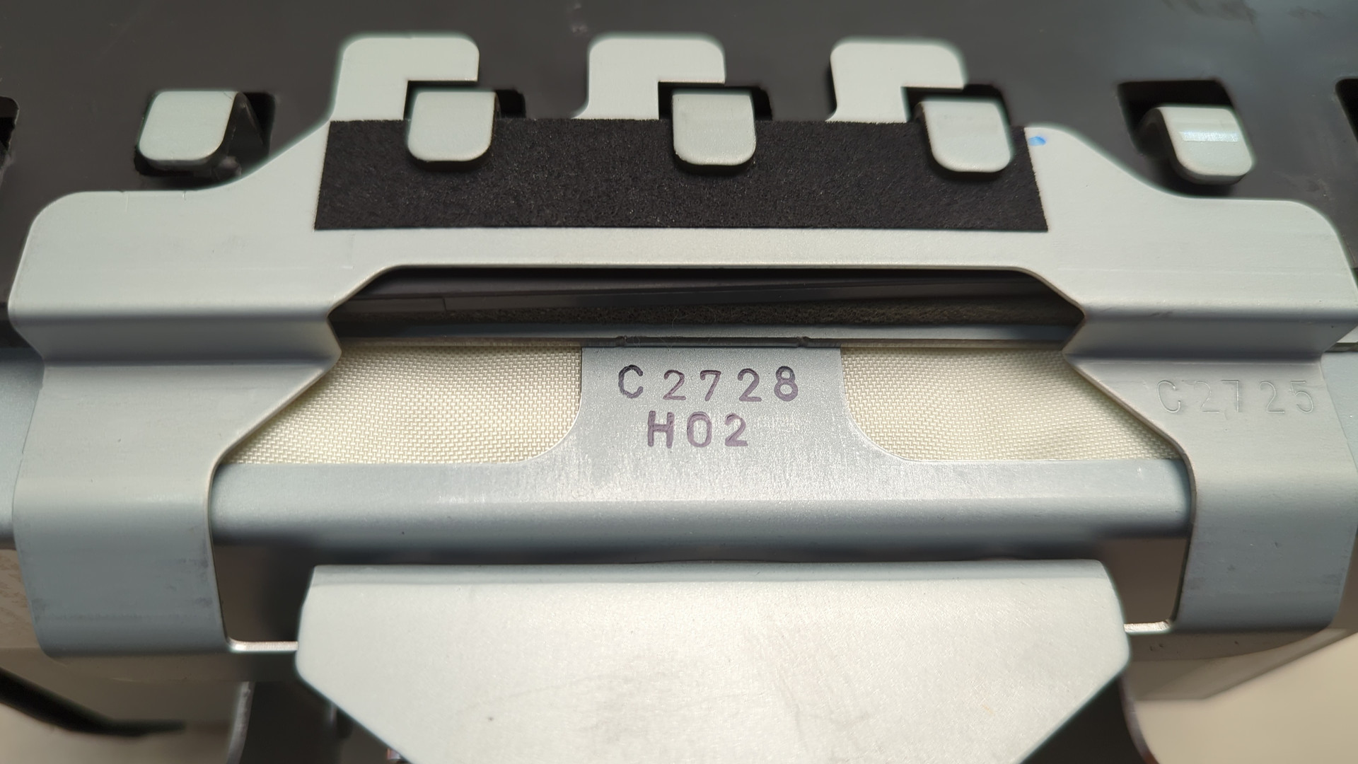 Подушка безопасности пассажирская (в торпедо)