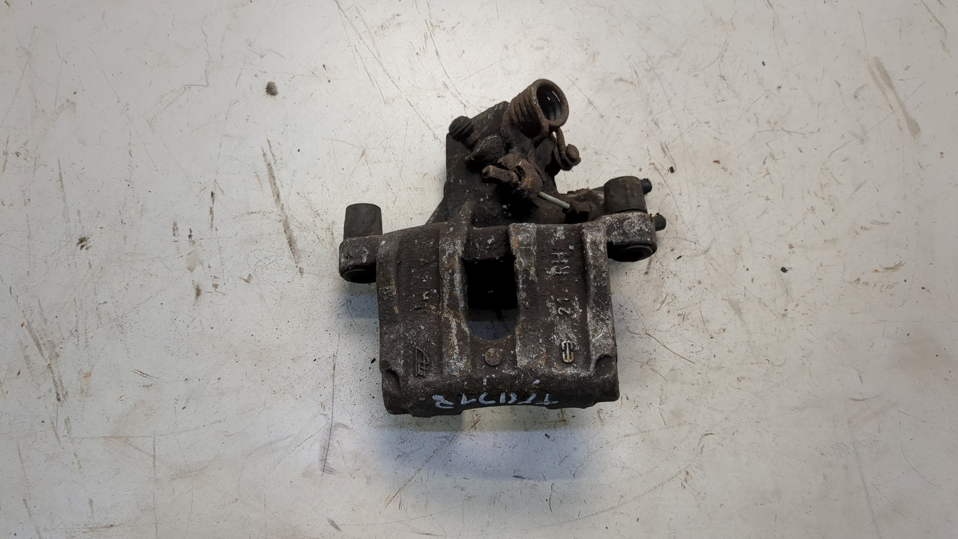 Суппорт задний правый