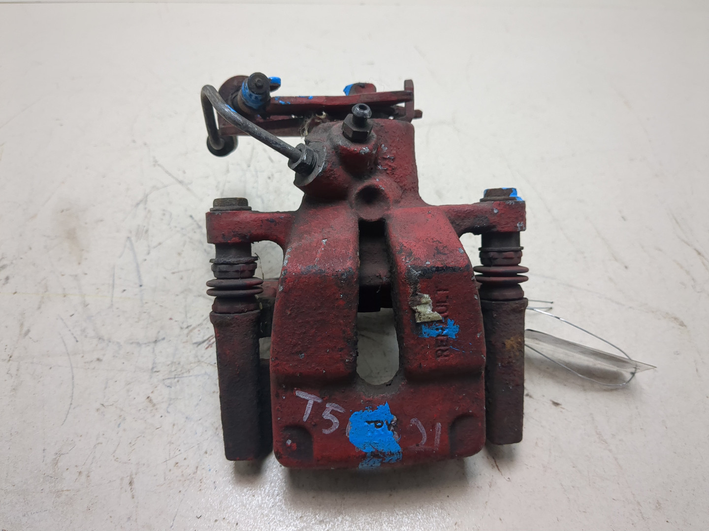 Суппорт задний левый