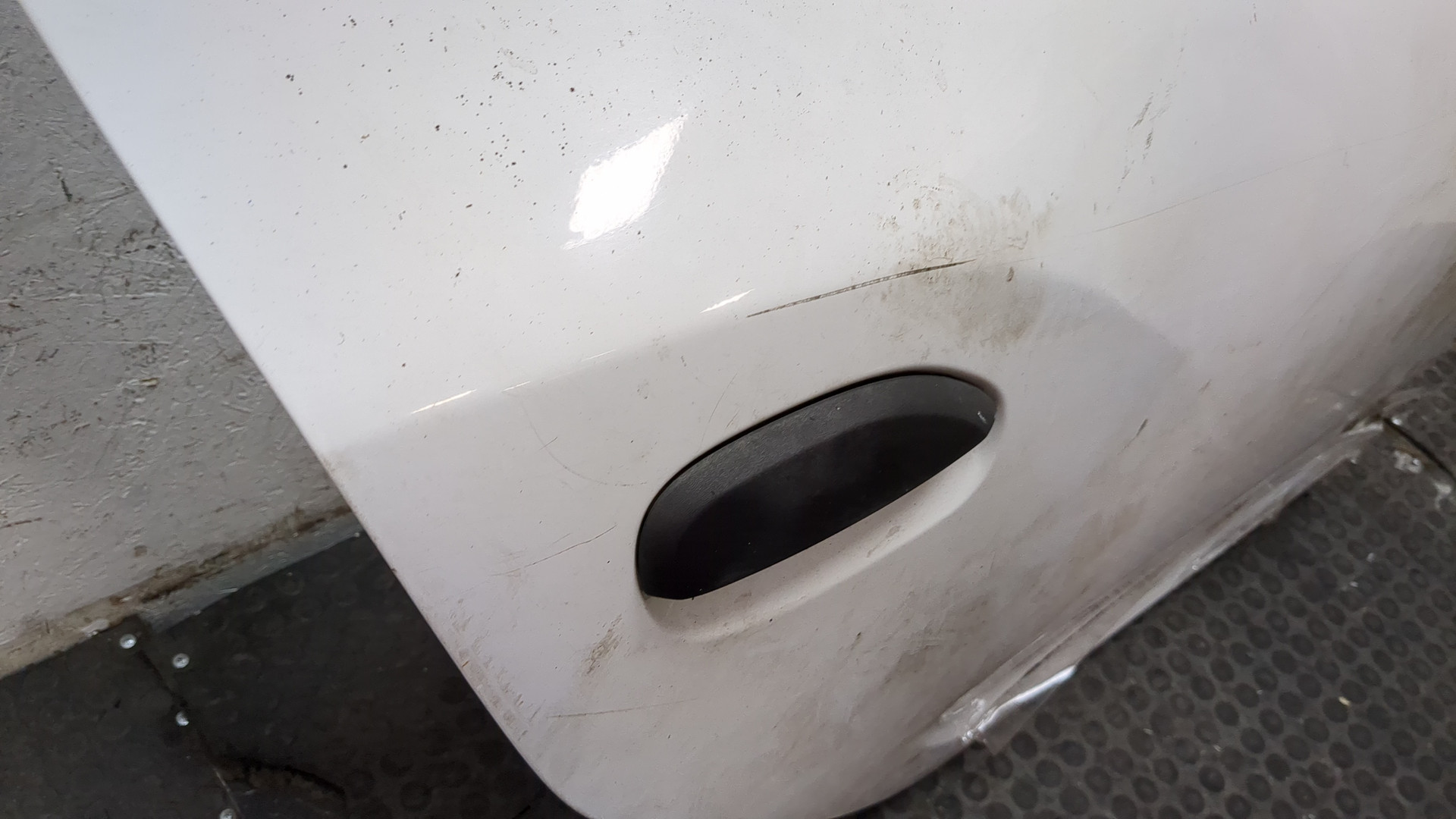 Дверь задняя правая