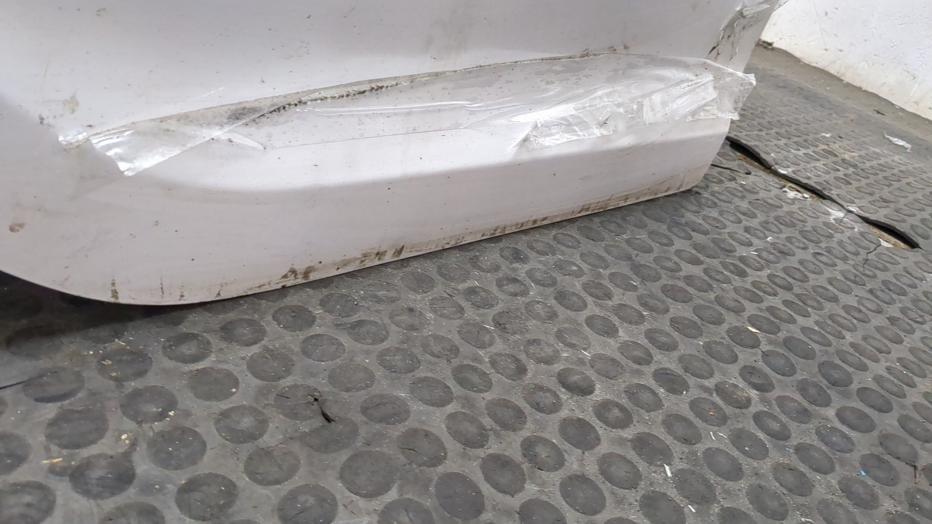 Дверь задняя правая