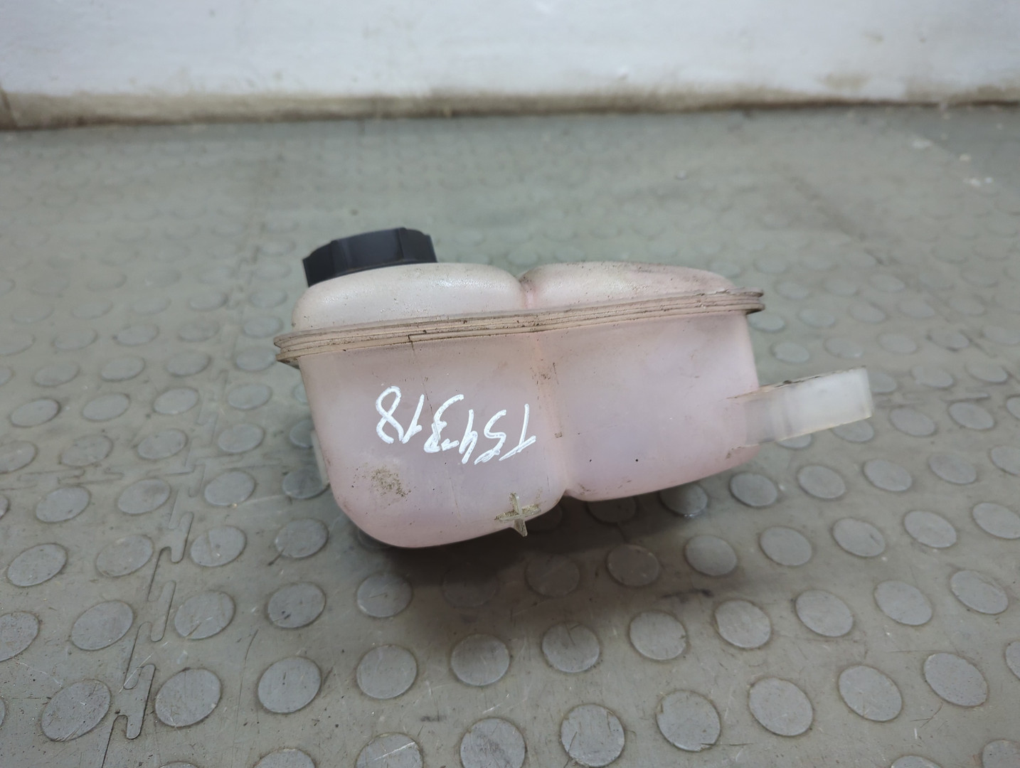 Бачок расширительный