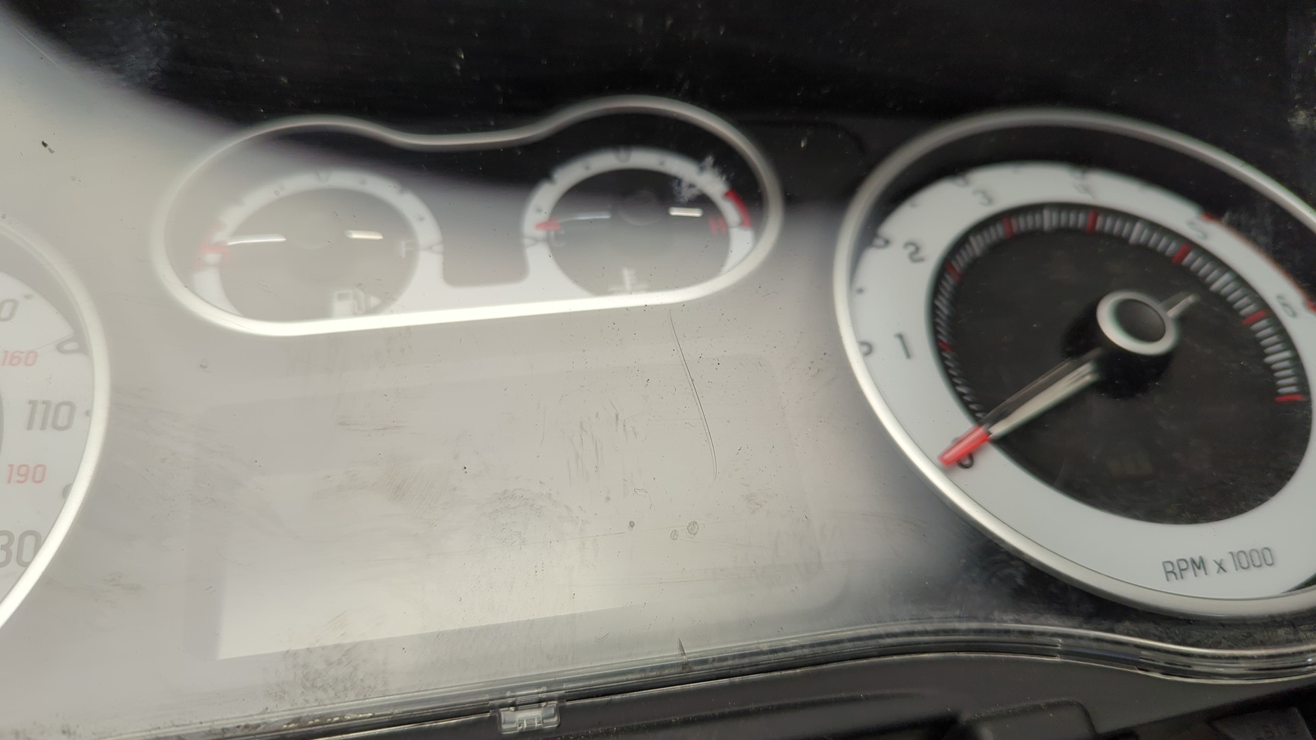 Панель приборов