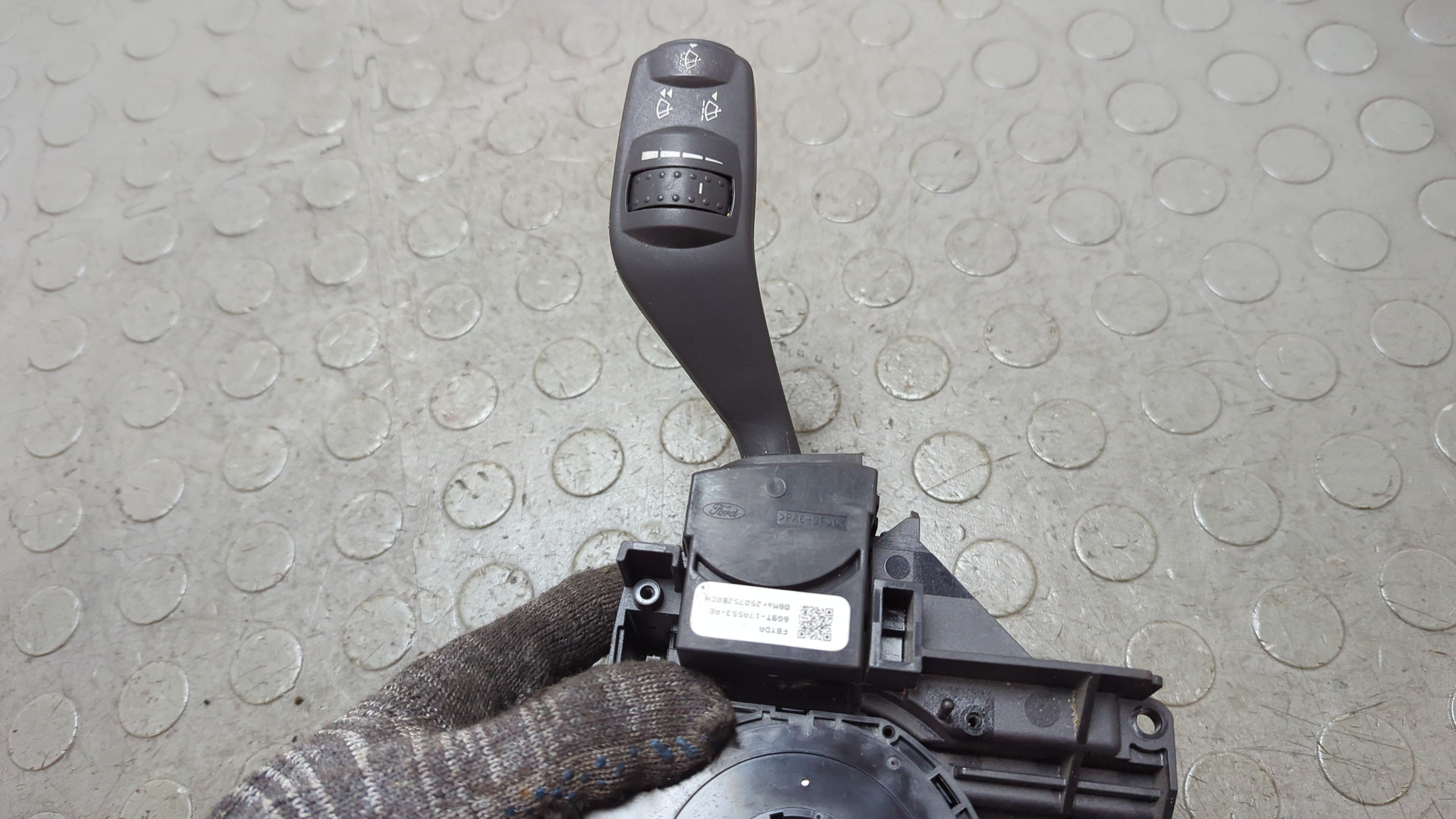 Переключатель подрулевой