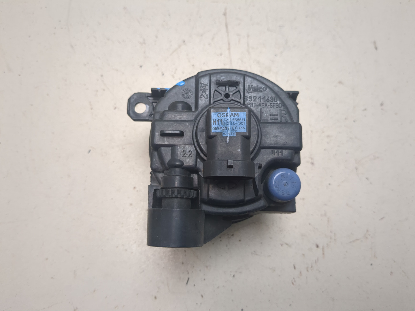 Фара противотуманная правая