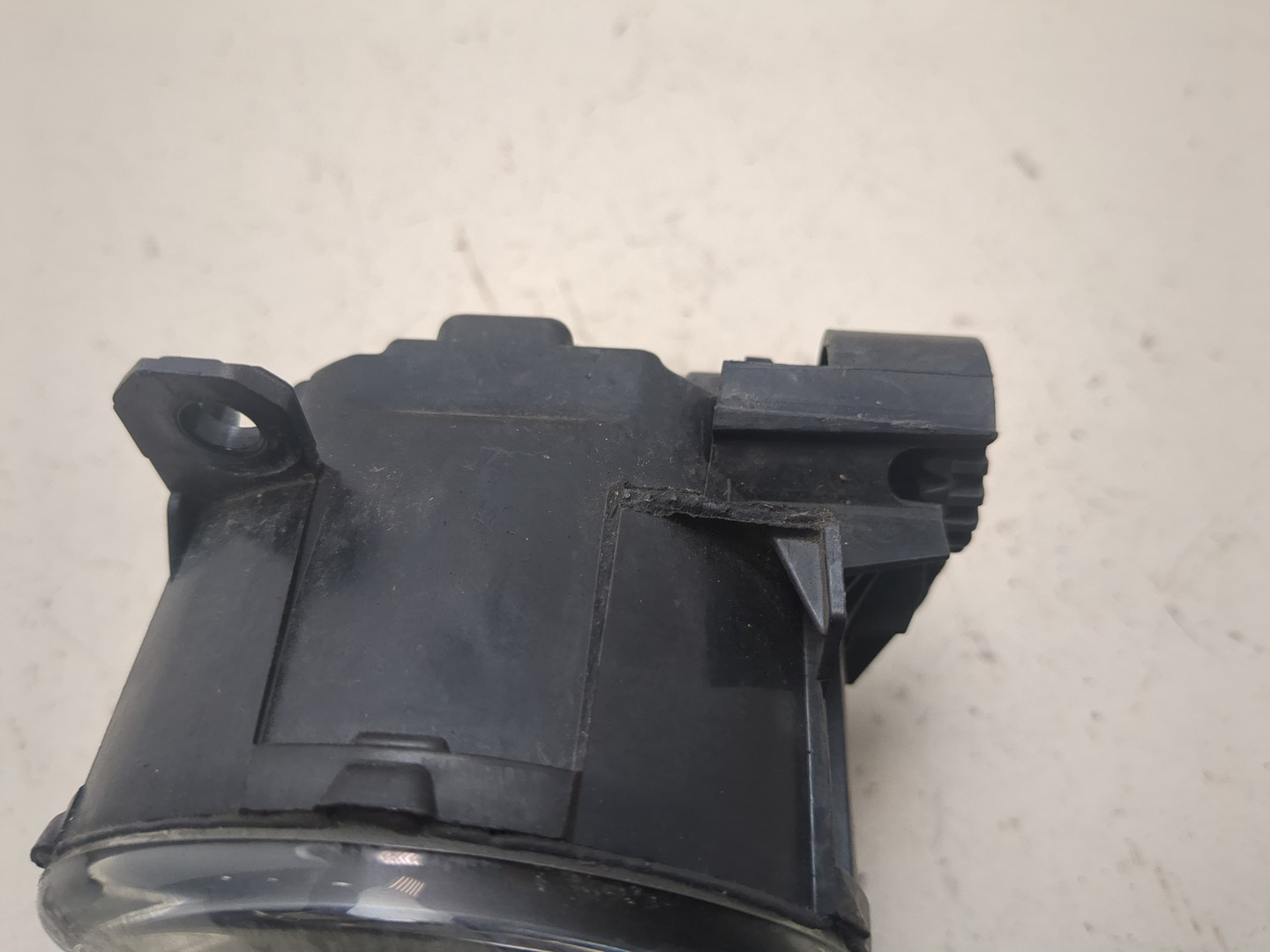 Фара противотуманная правая