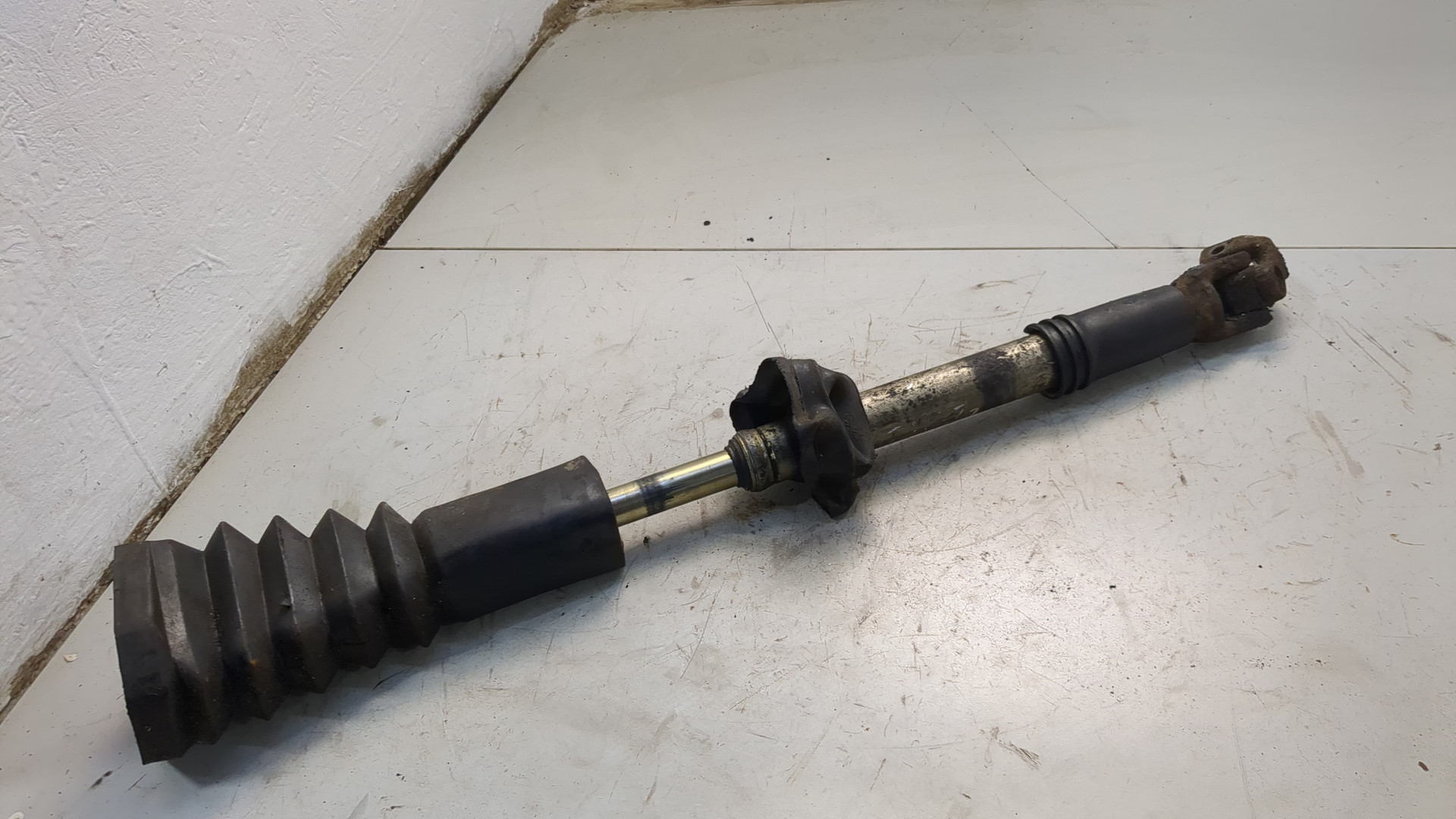 Кардан рулевой