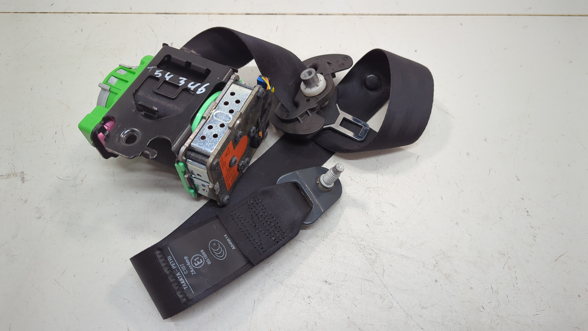 Ремень безопасности