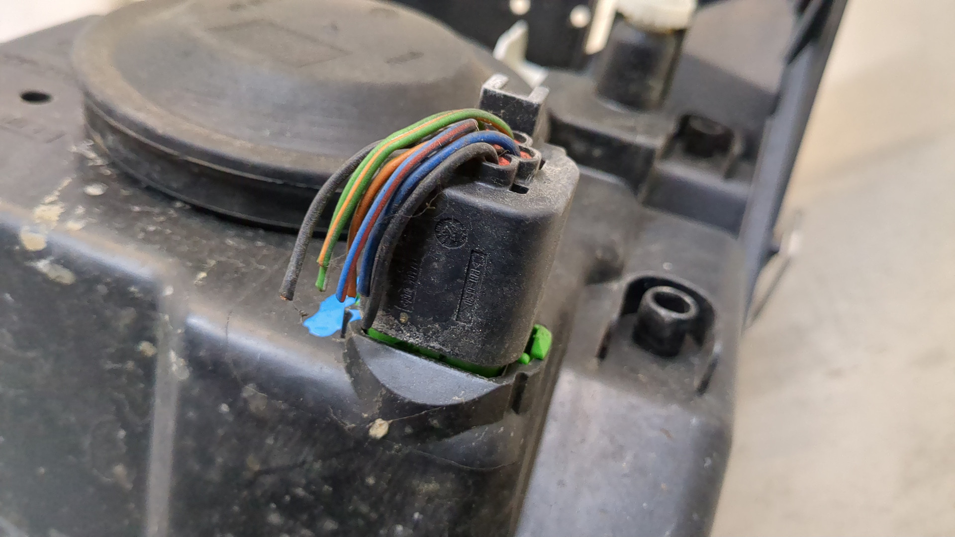 Фара правая