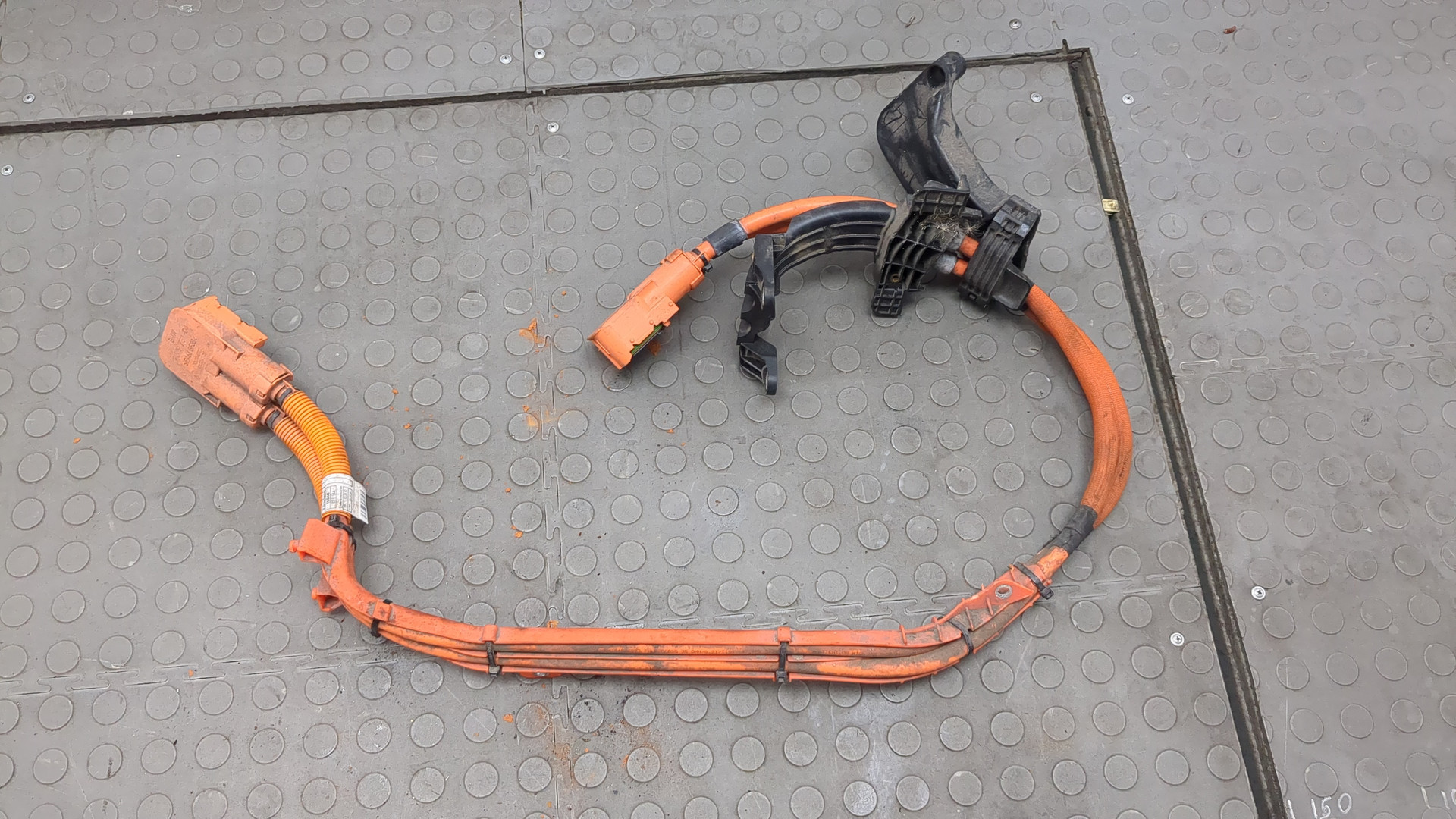 Провод высокого напряжения