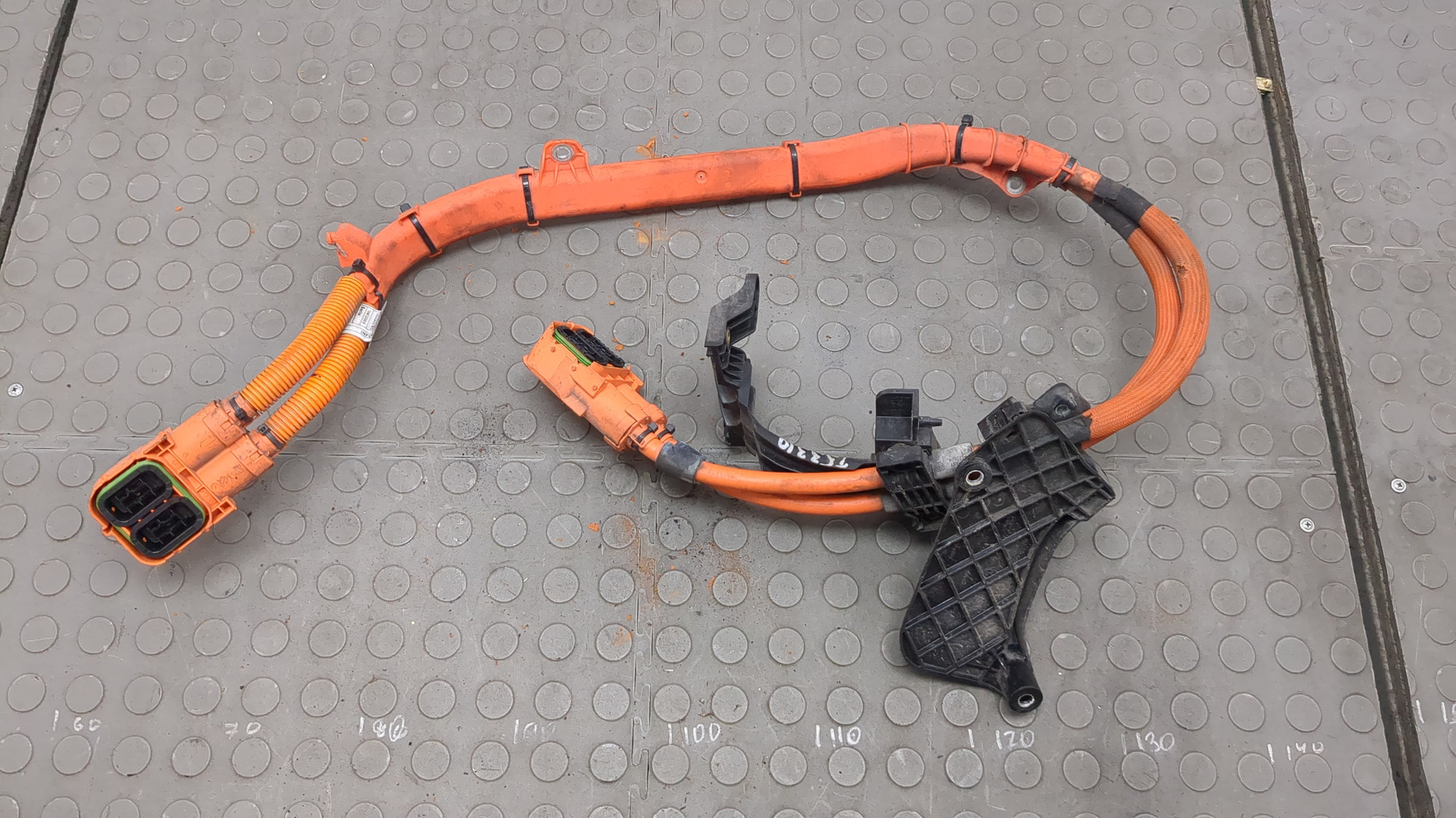 Провод высокого напряжения