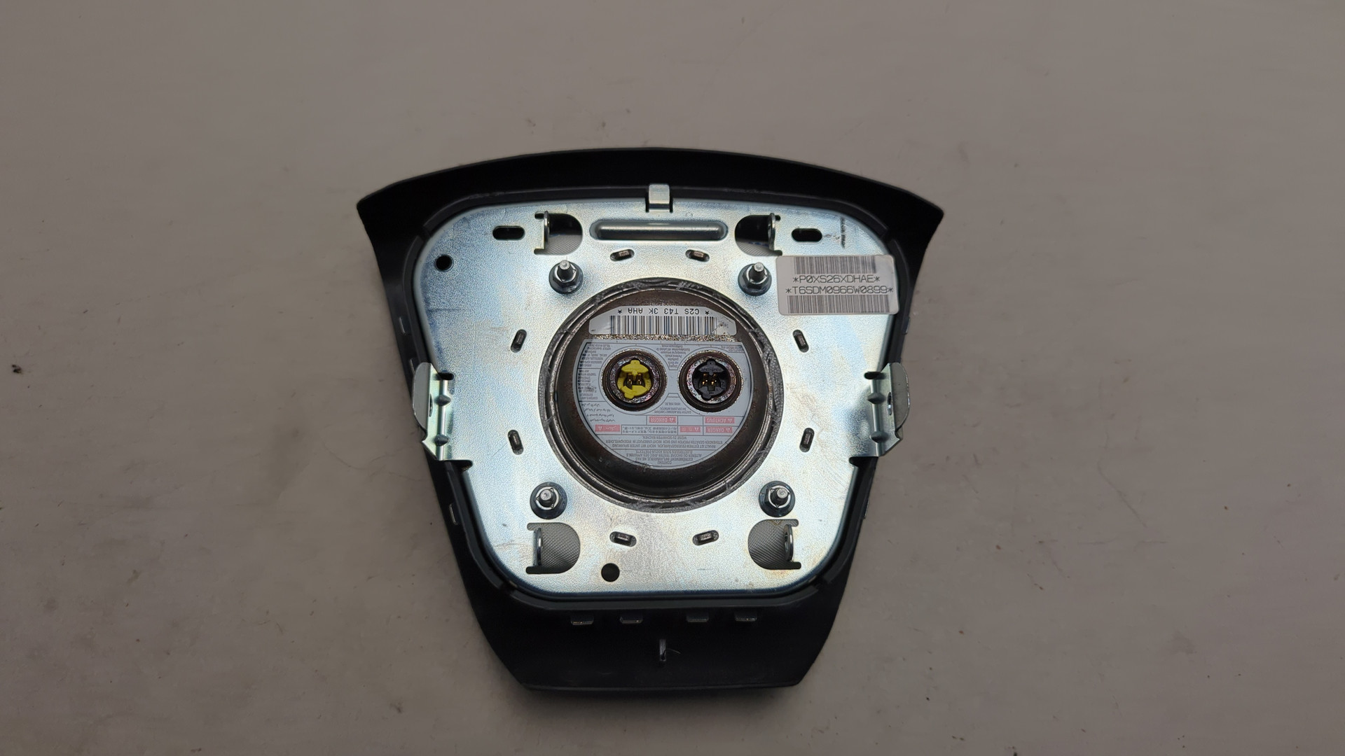 Подушка безопасности в рулевое колесо