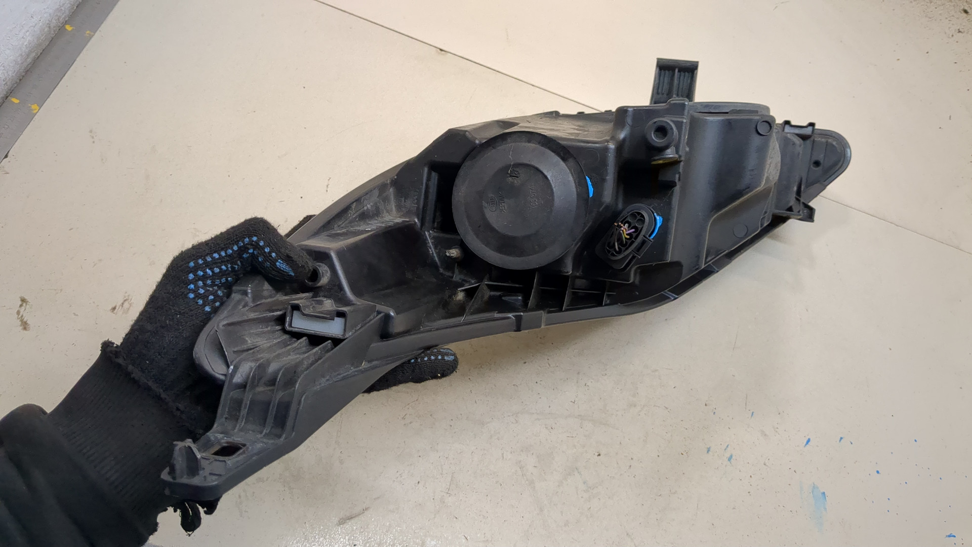 Фара правая