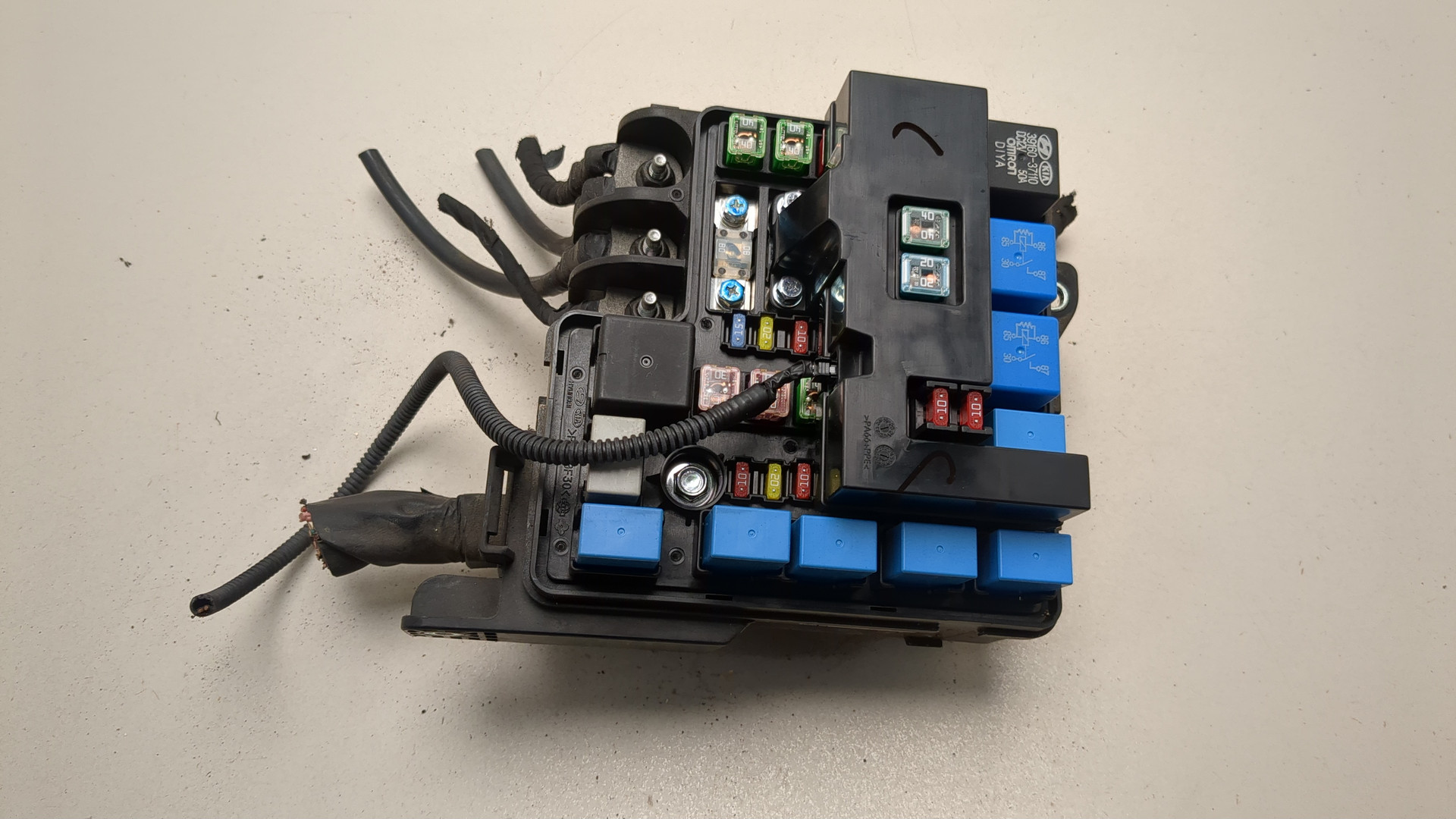 Блок предохранителей