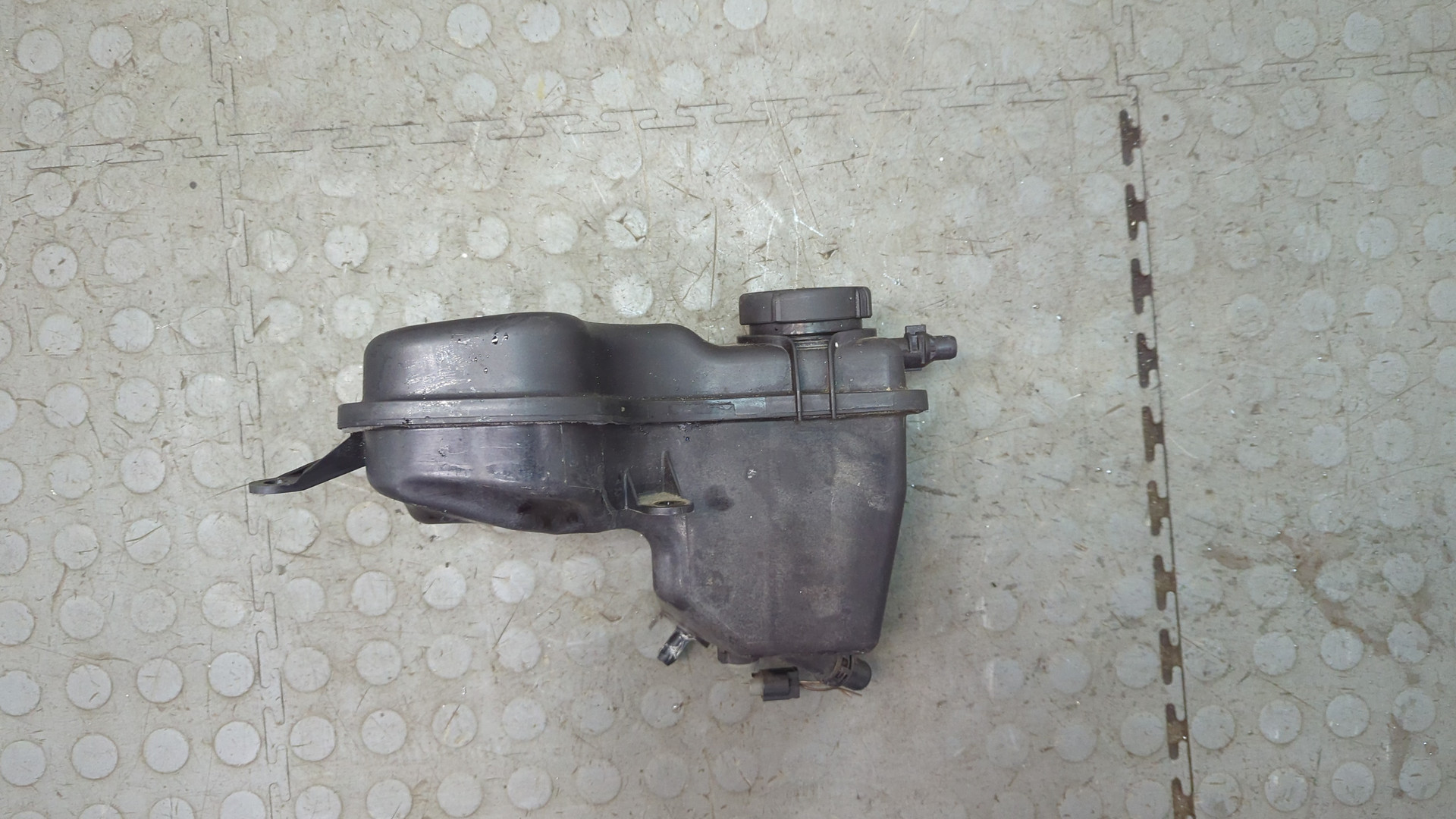 Бачок расширительный