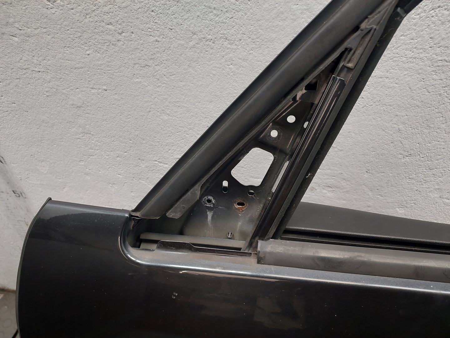 Дверь передняя левая