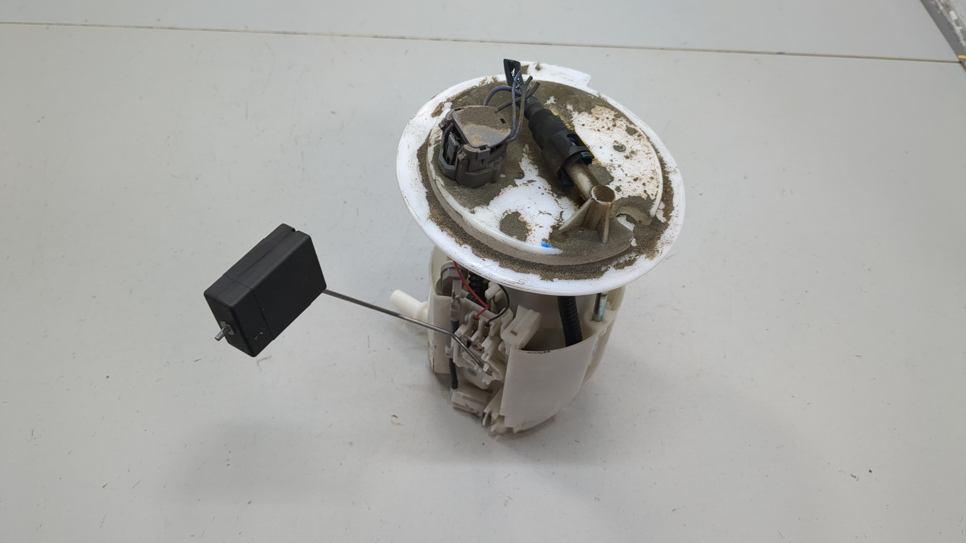 Насос топливный электрический