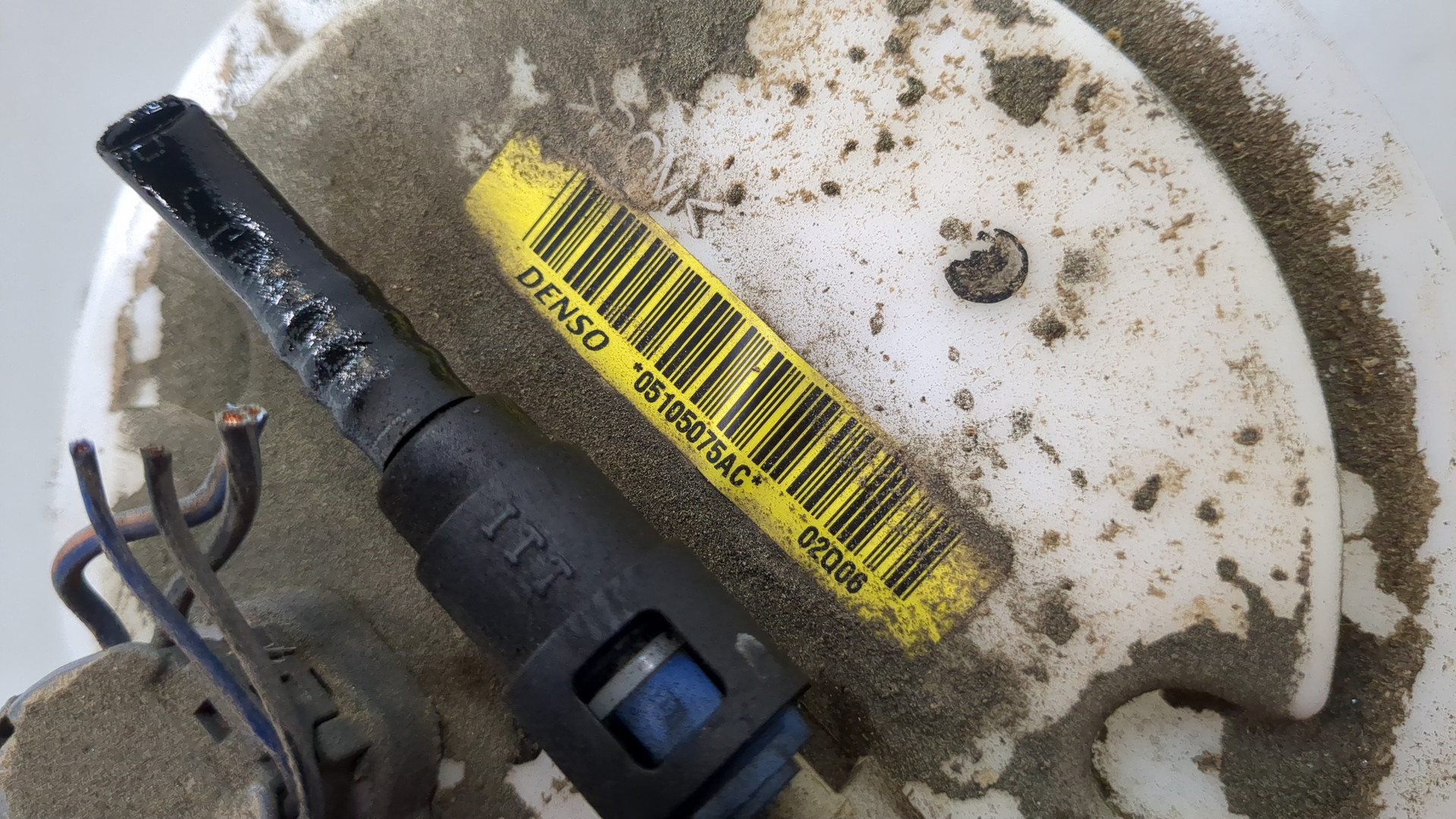 Насос топливный электрический