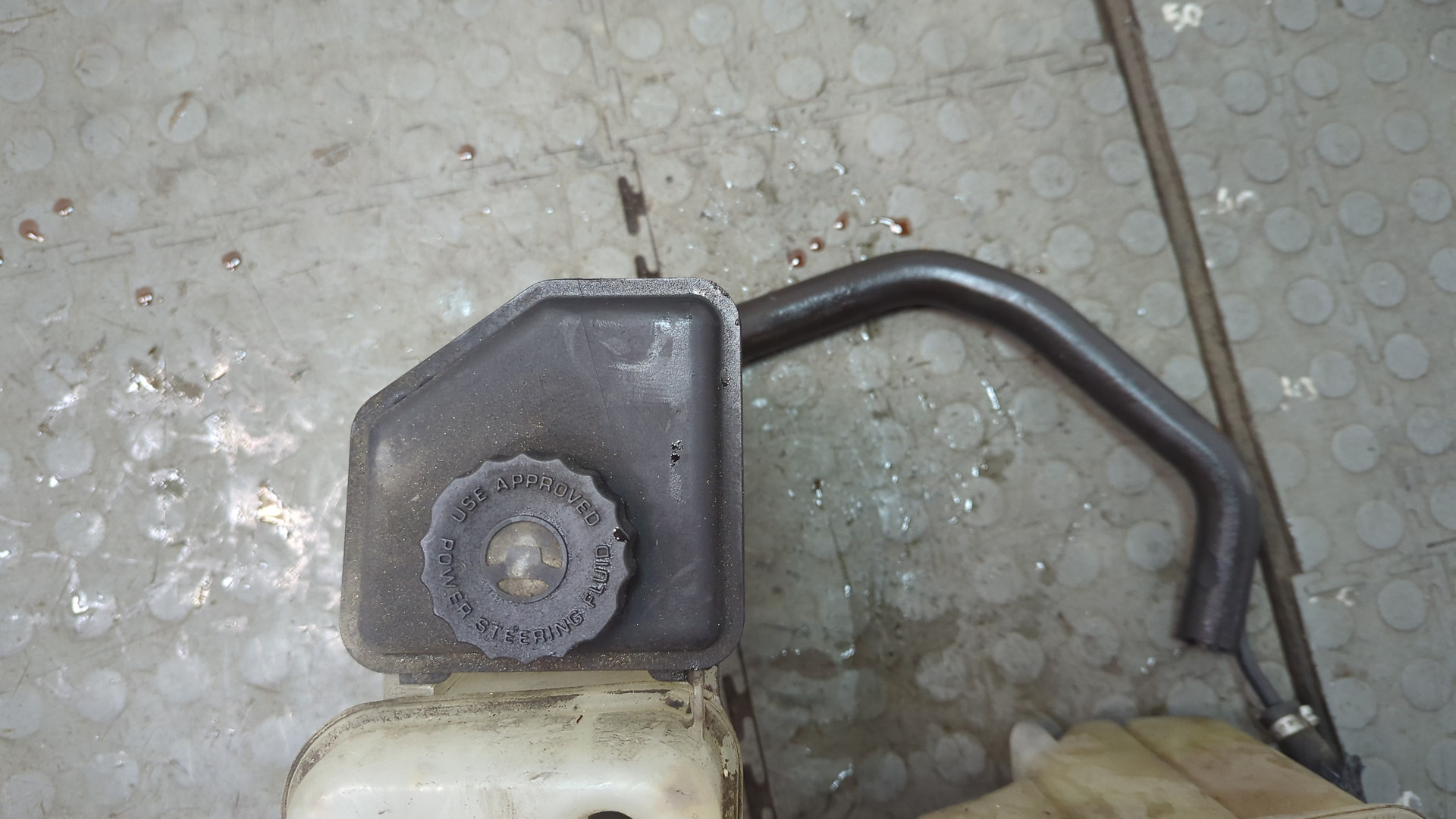 Бачок расширительный