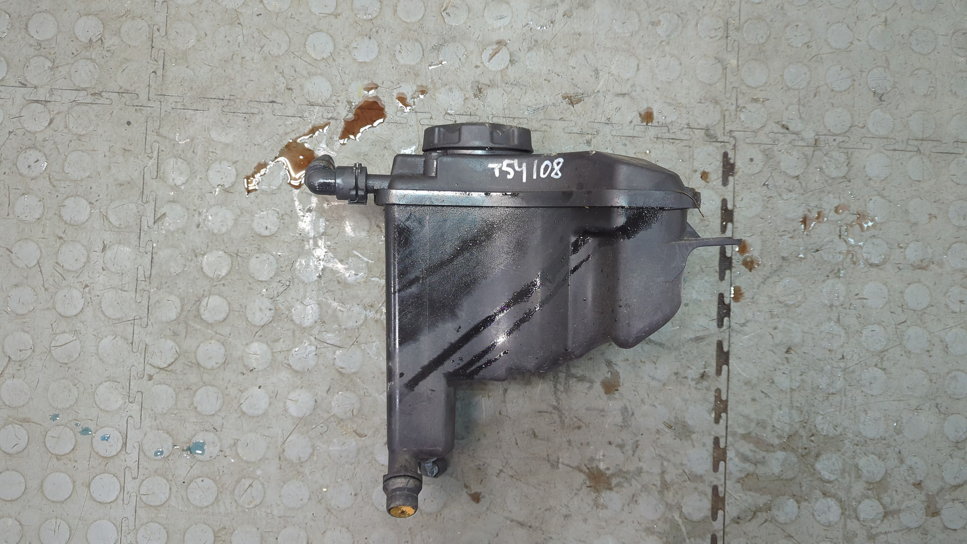 Бачок расширительный