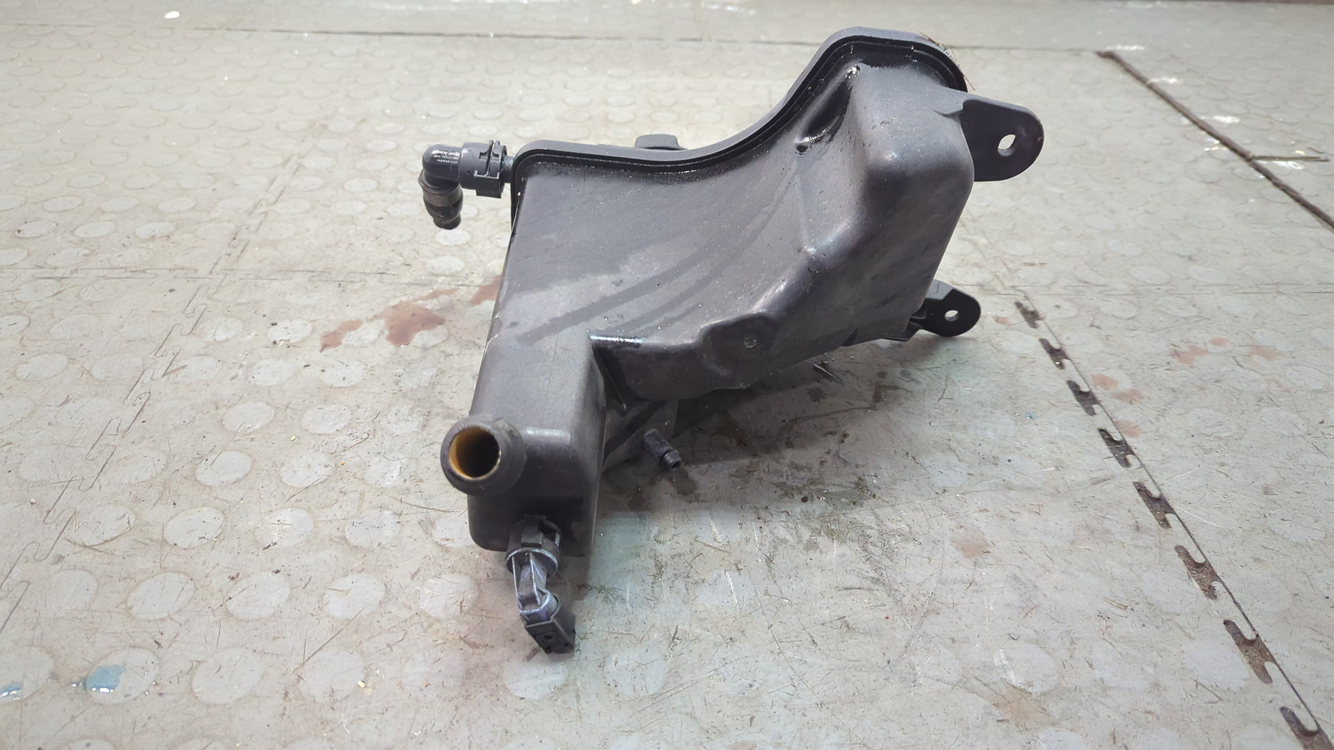 Бачок расширительный