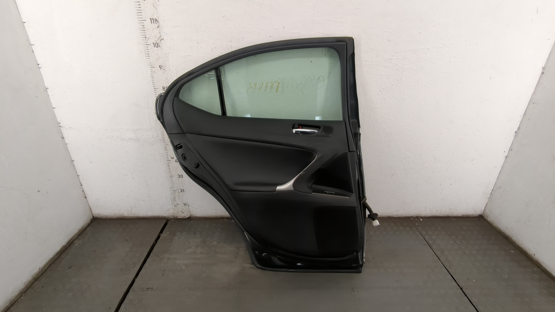 Дверь задняя левая