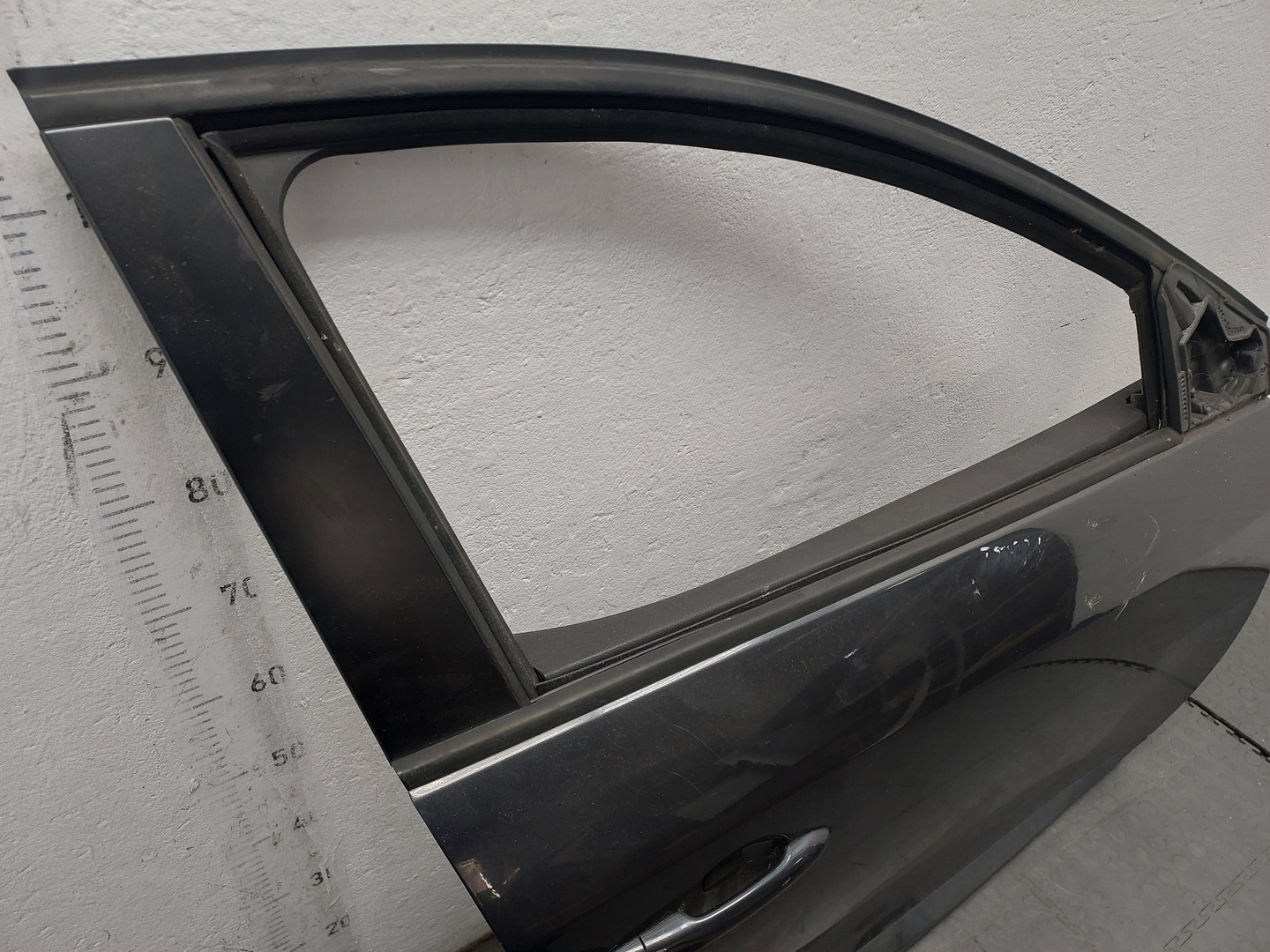 Дверь передняя правая