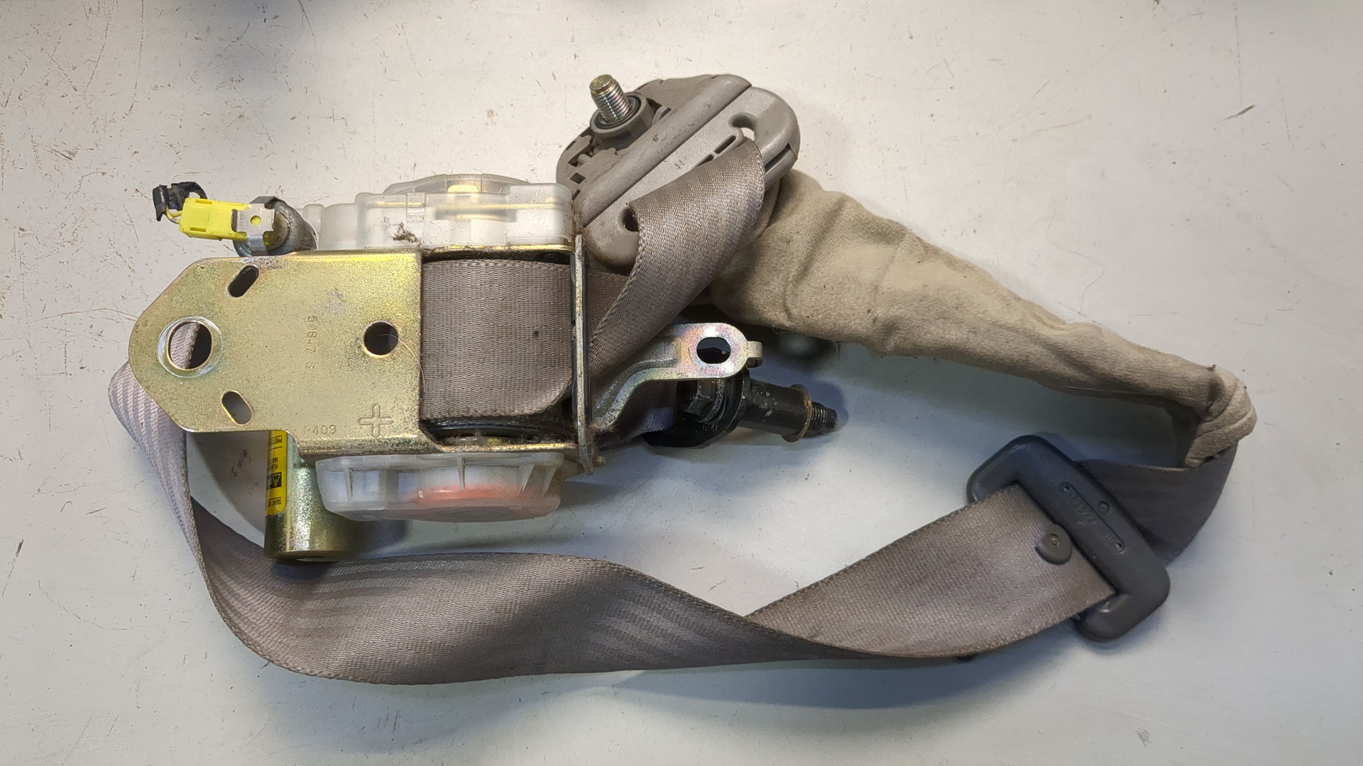 Ремень безопасности