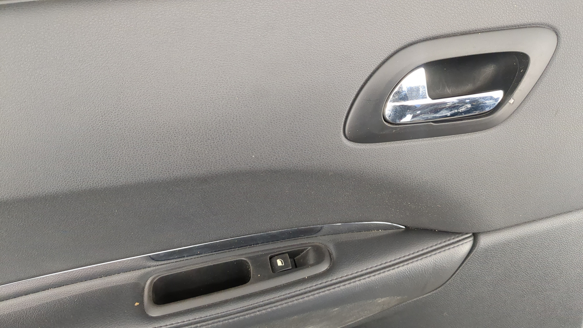 Дверь задняя левая