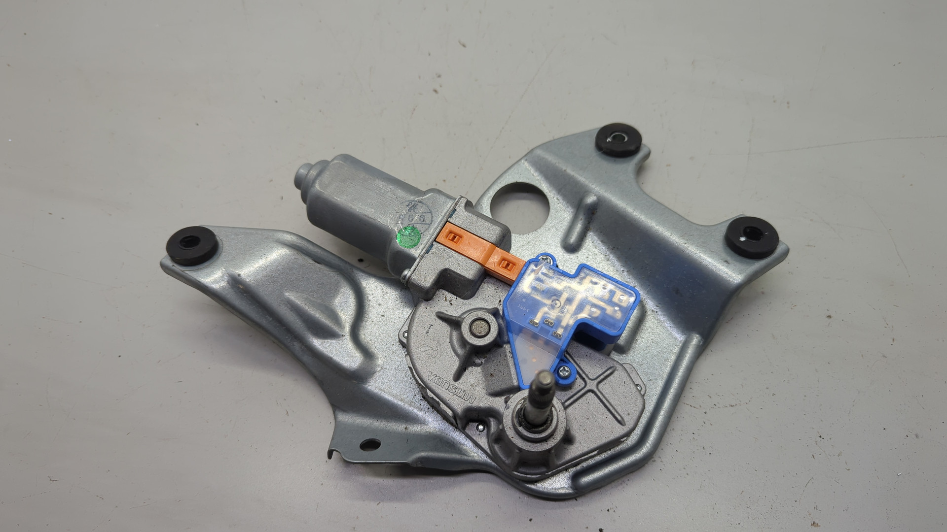 Моторчик стеклоочистителя задний