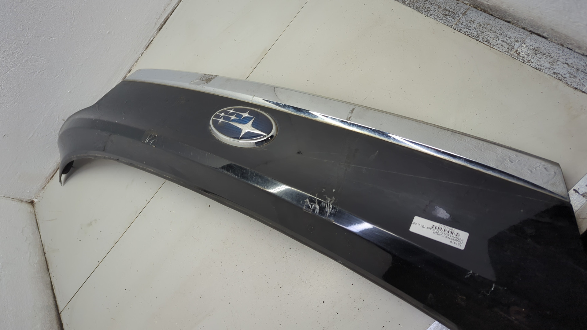 Накладка крышки багажника