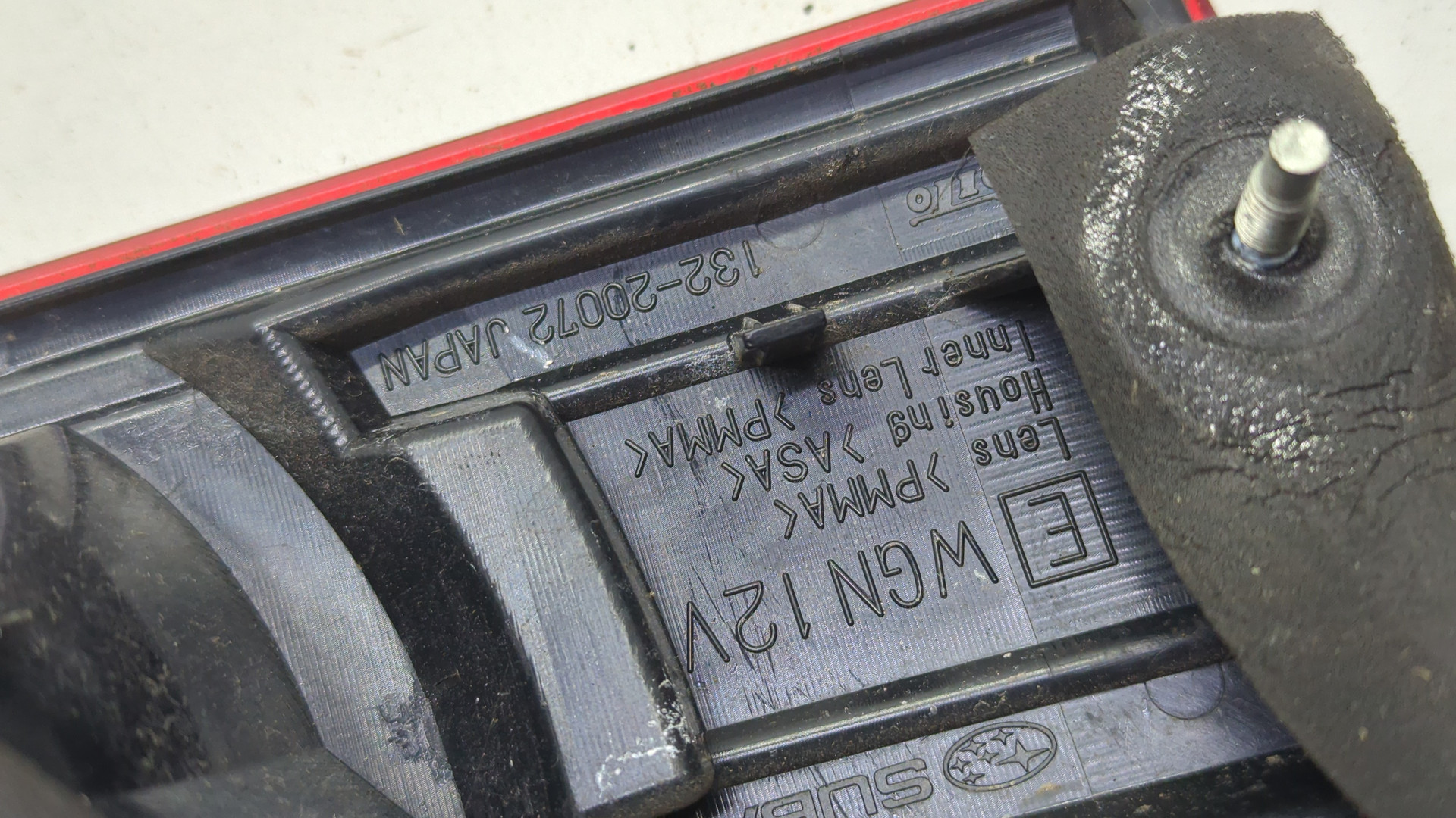 Фонарь задний внутренний правый