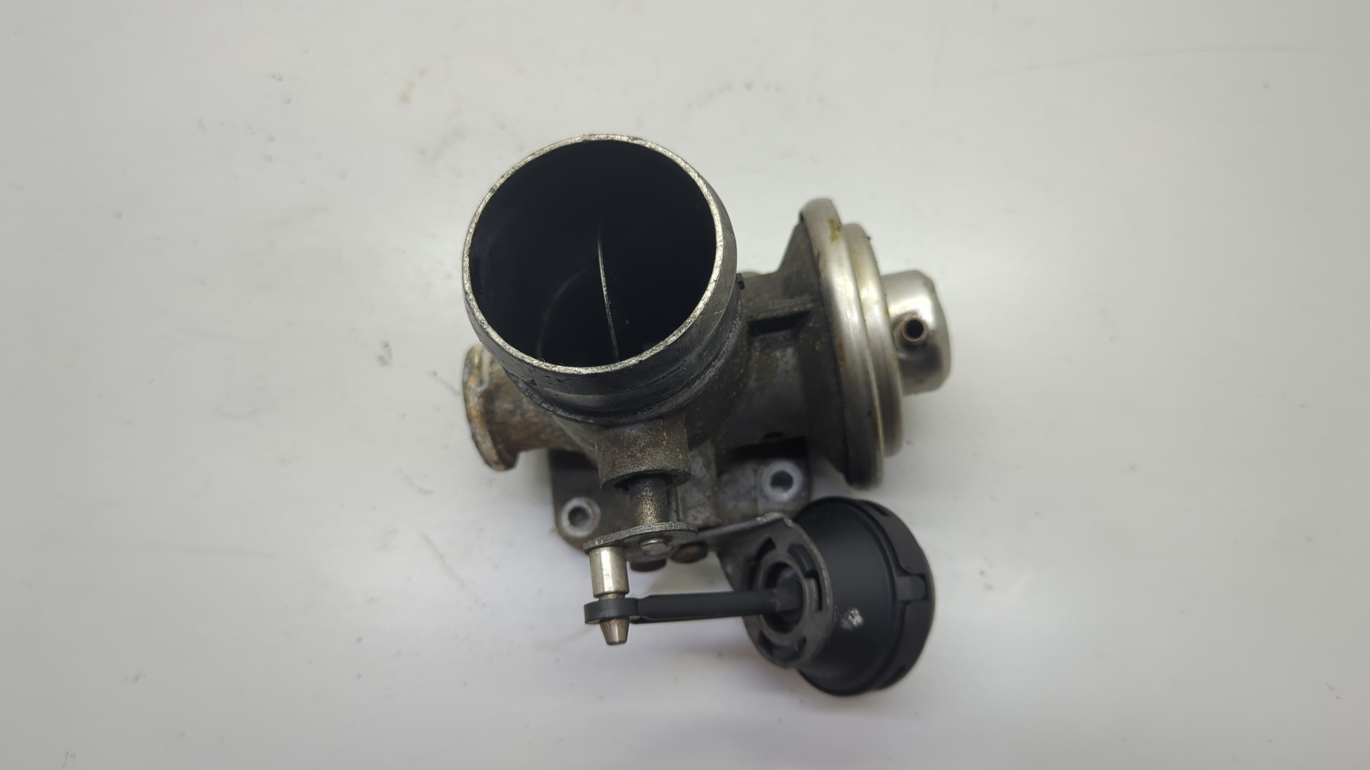 Заслонка дроссельная электрическая