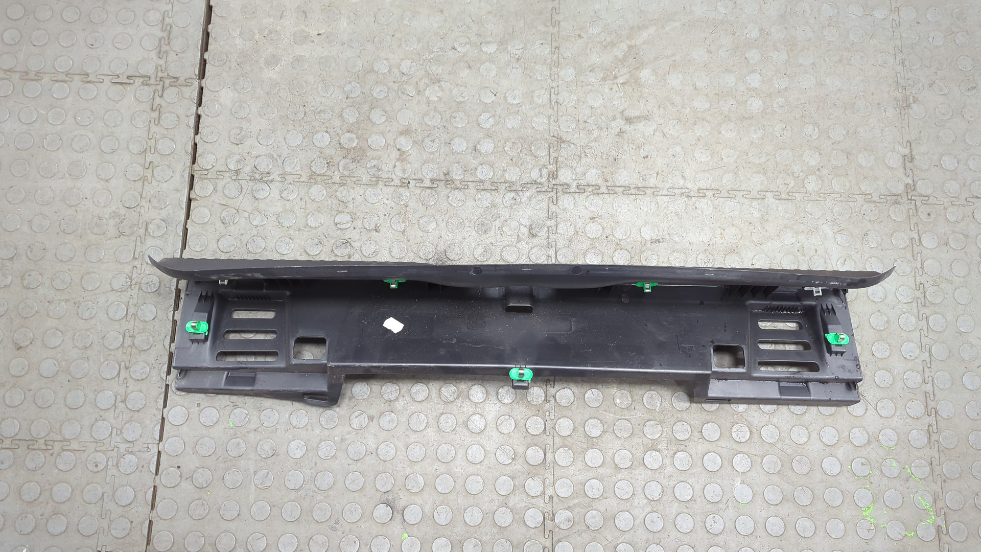 Обшивка стойки