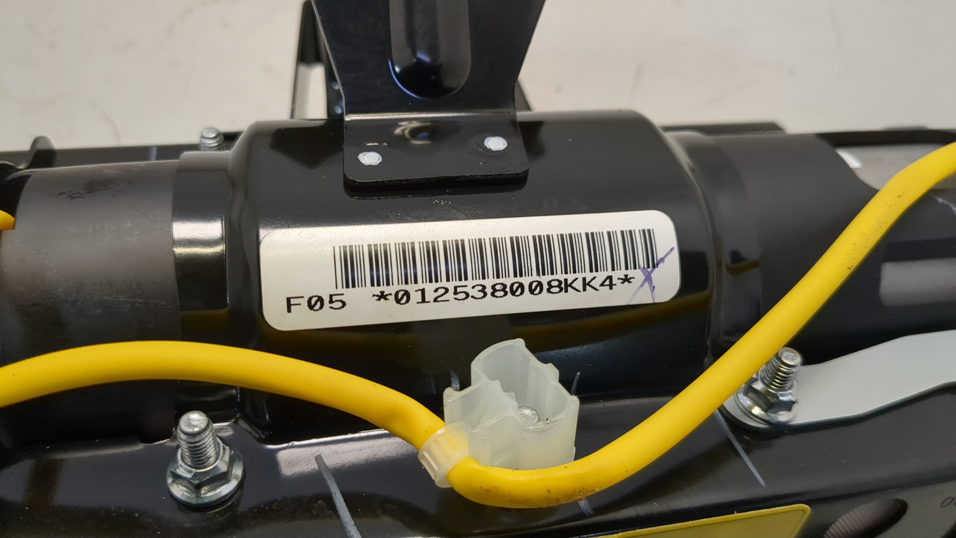 Подушка безопасности пассажирская (в торпедо)