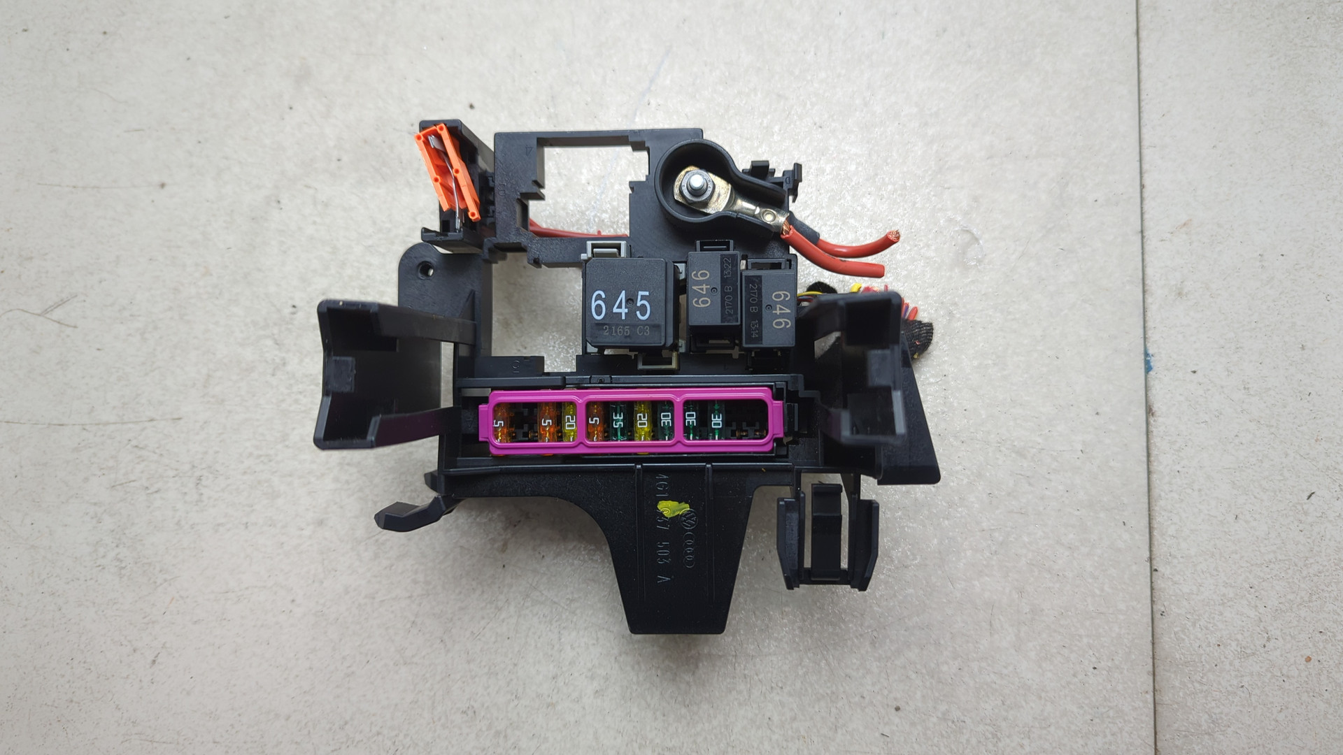 Блок предохранителей