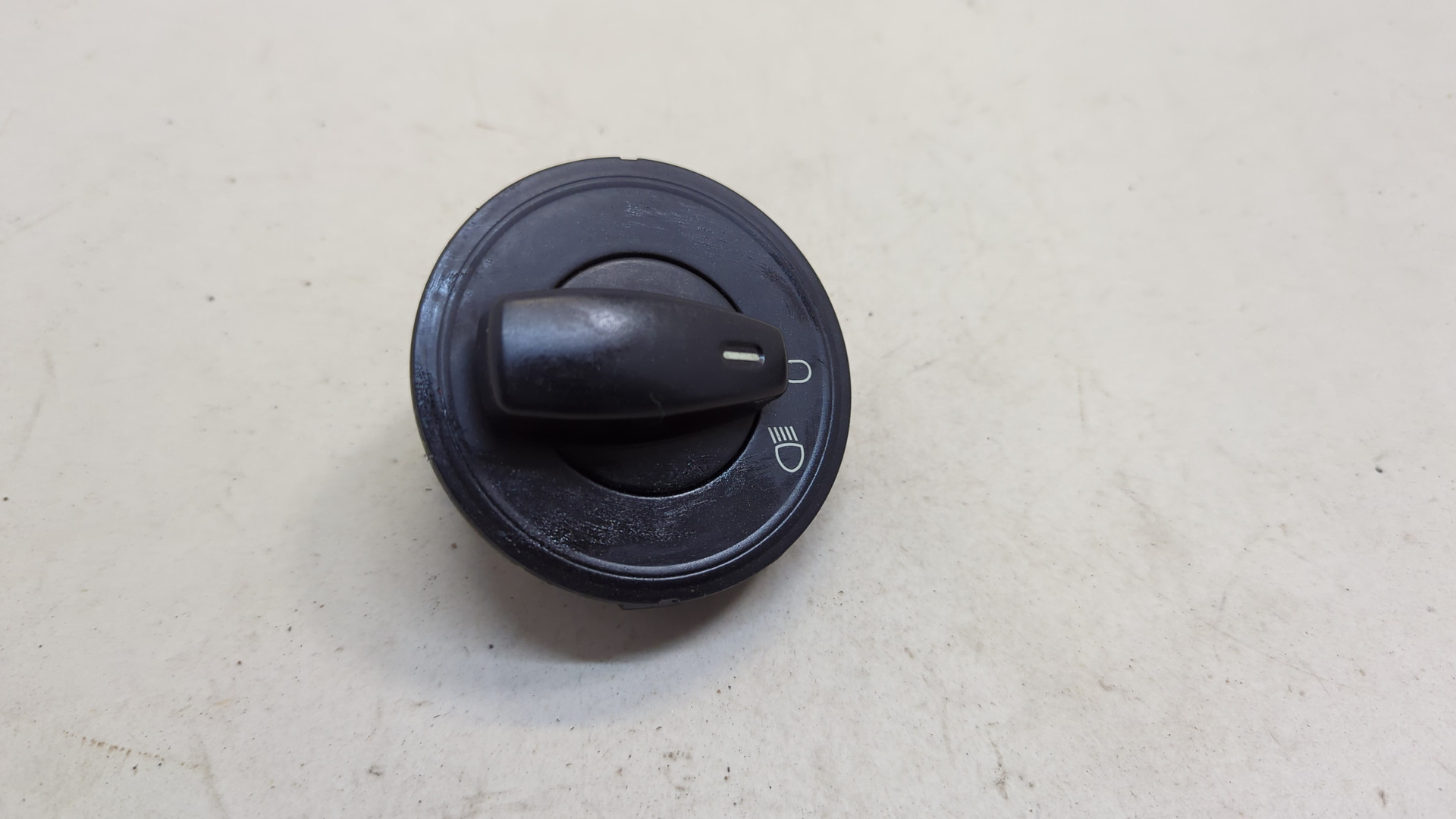 Переключатель света фар