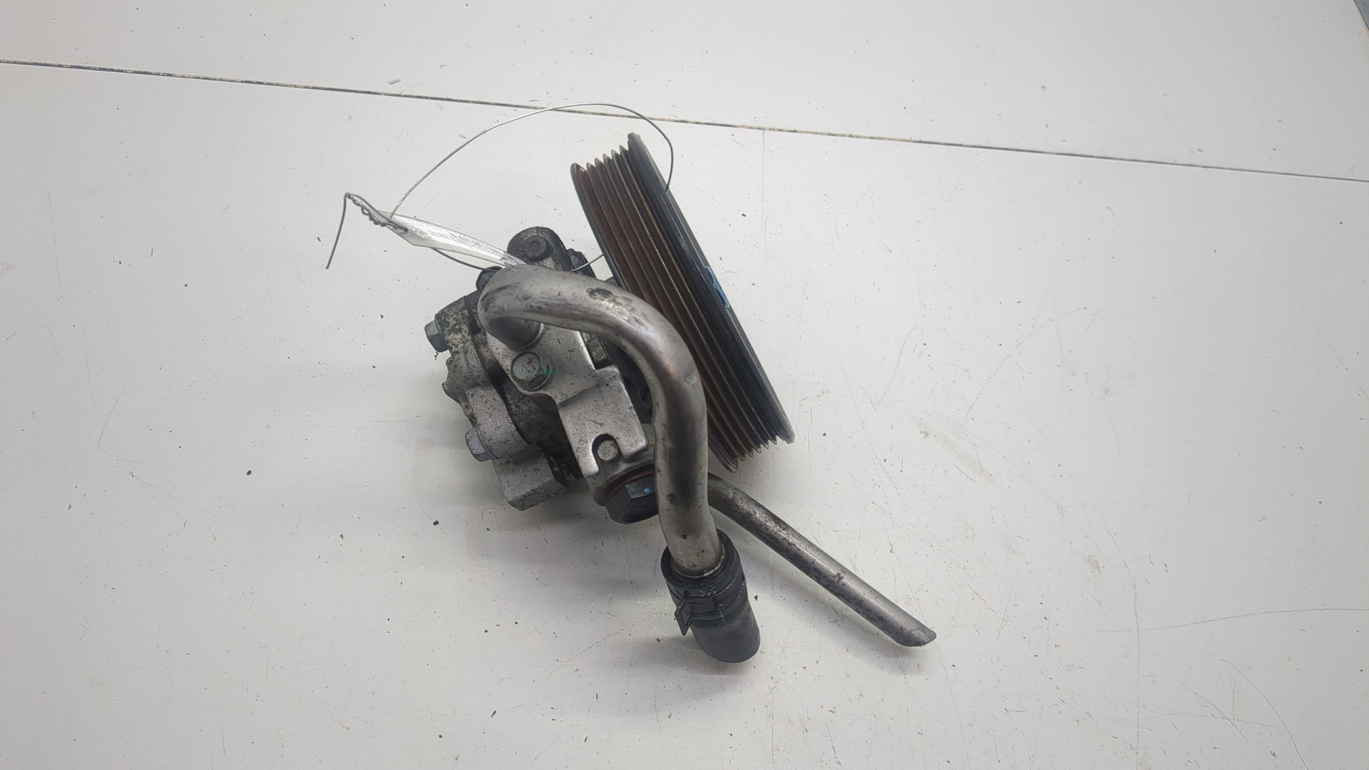 Насос ГУР (гидроусилитель руля)