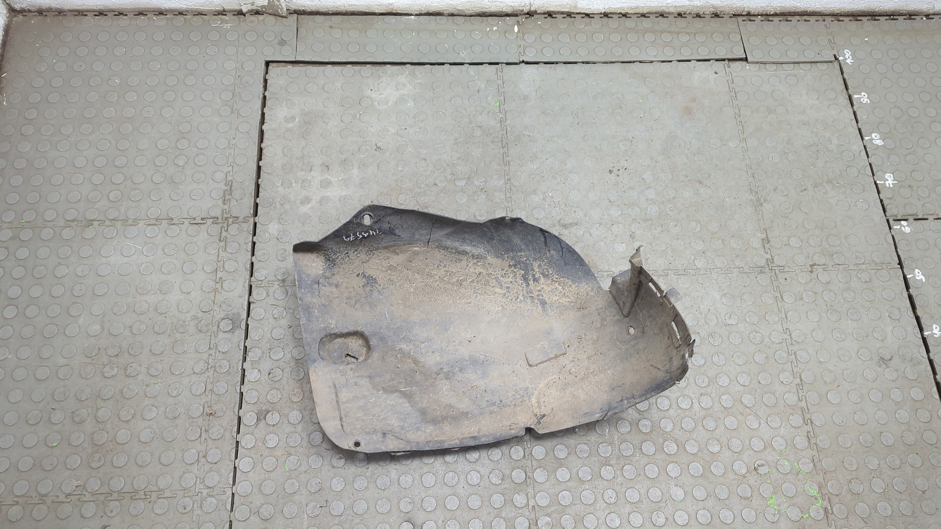 Локер передний левый