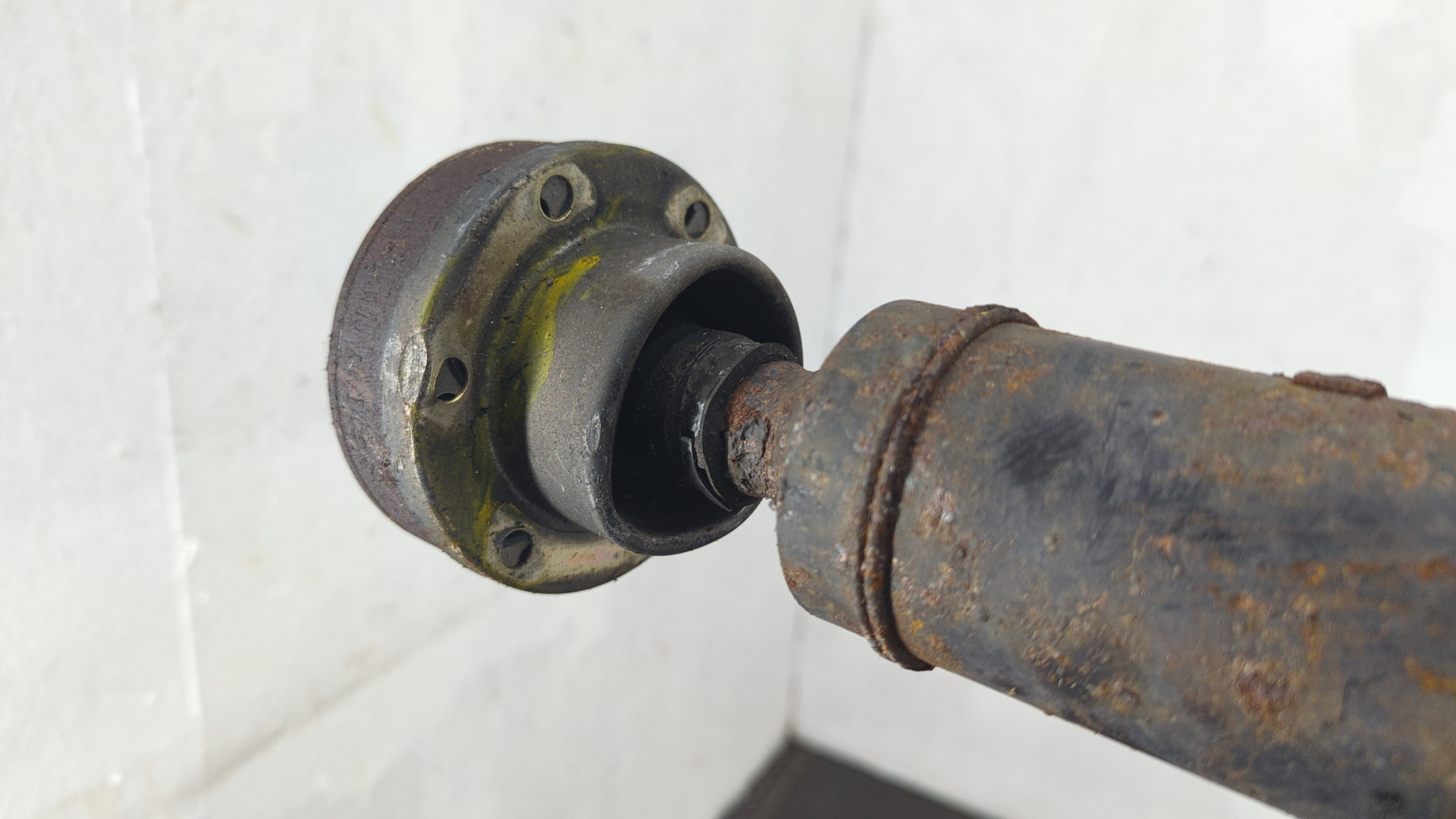 Вал карданный задний