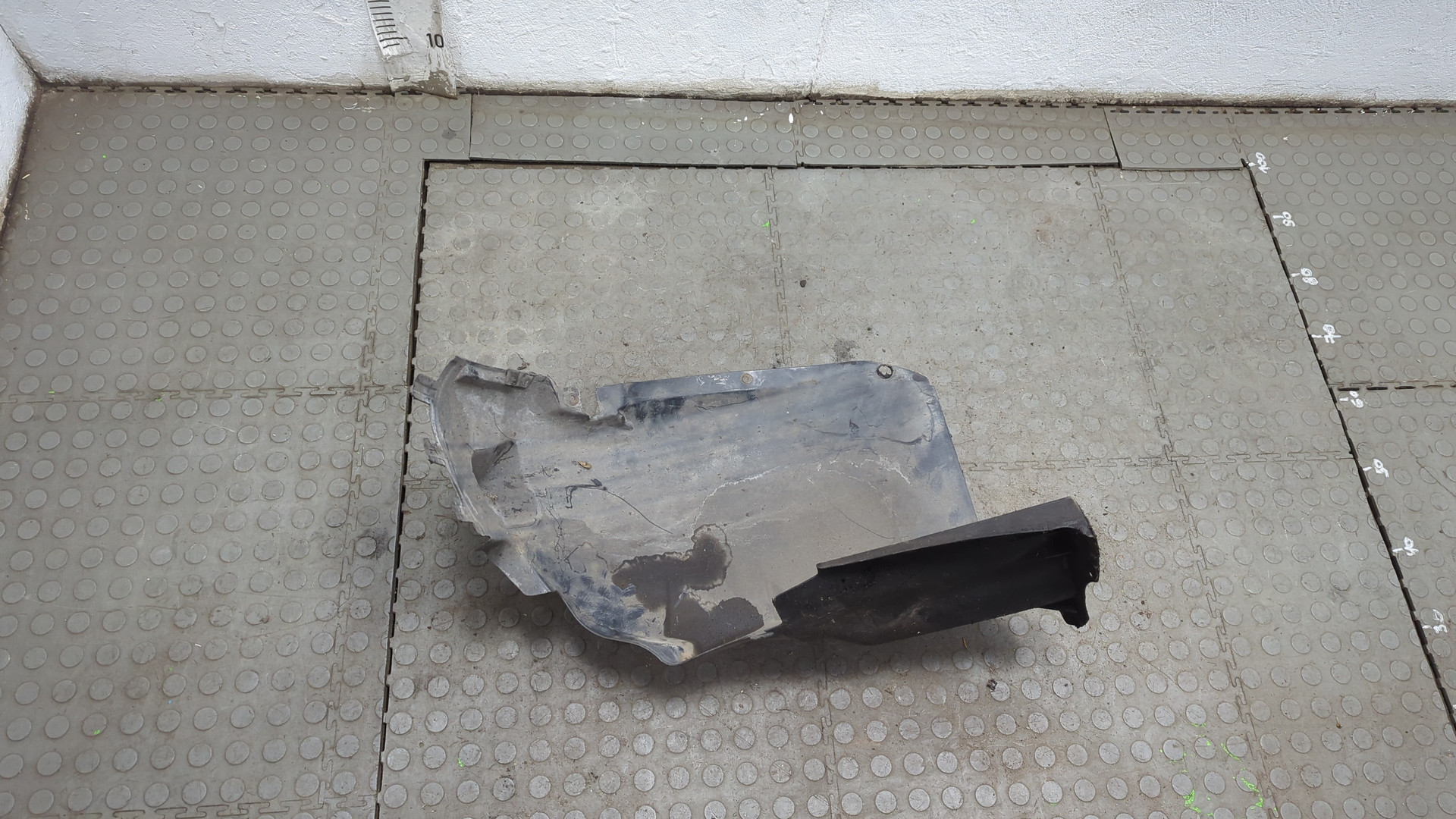 Локер передний левый