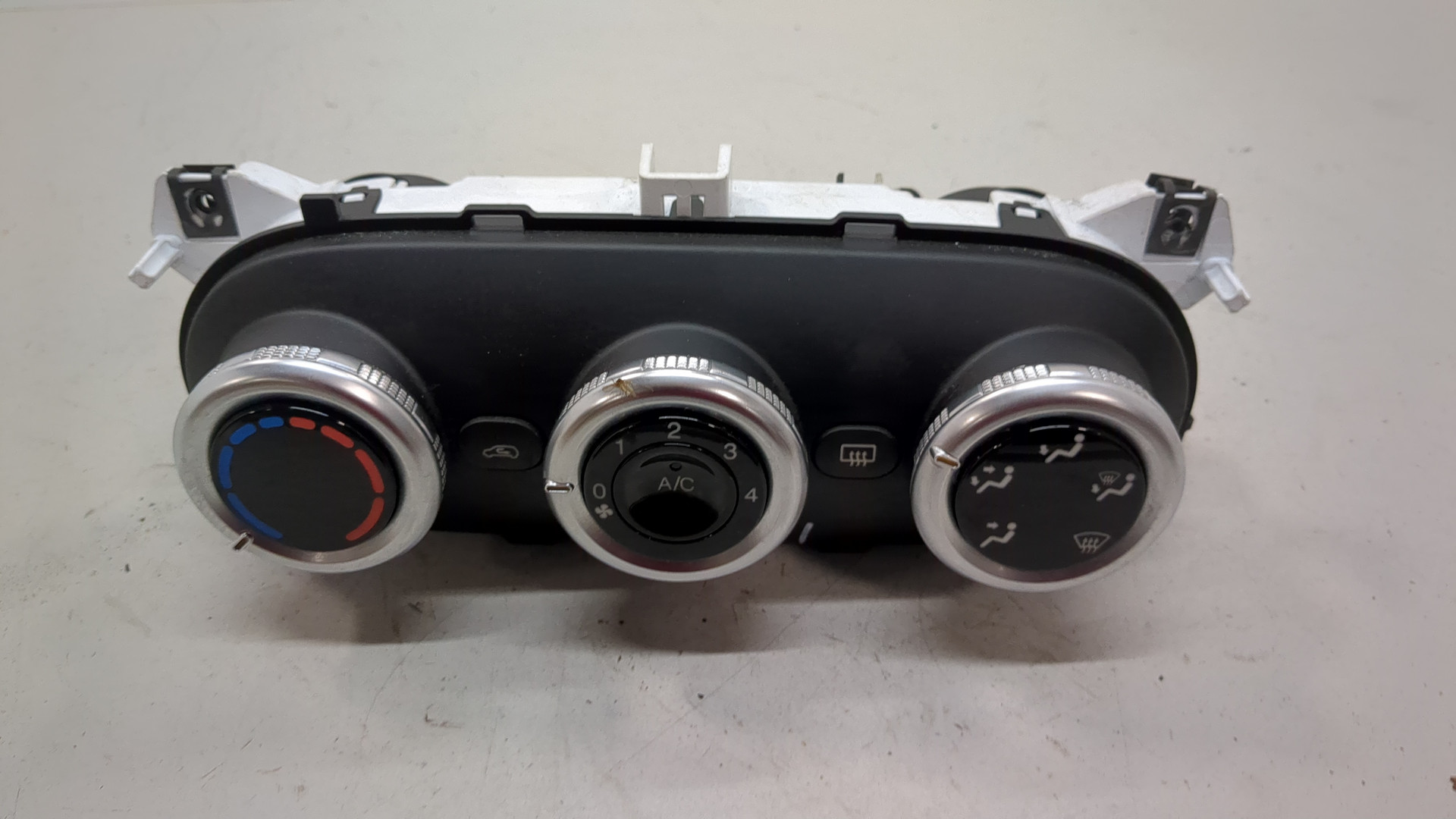 Переключатель отопителя