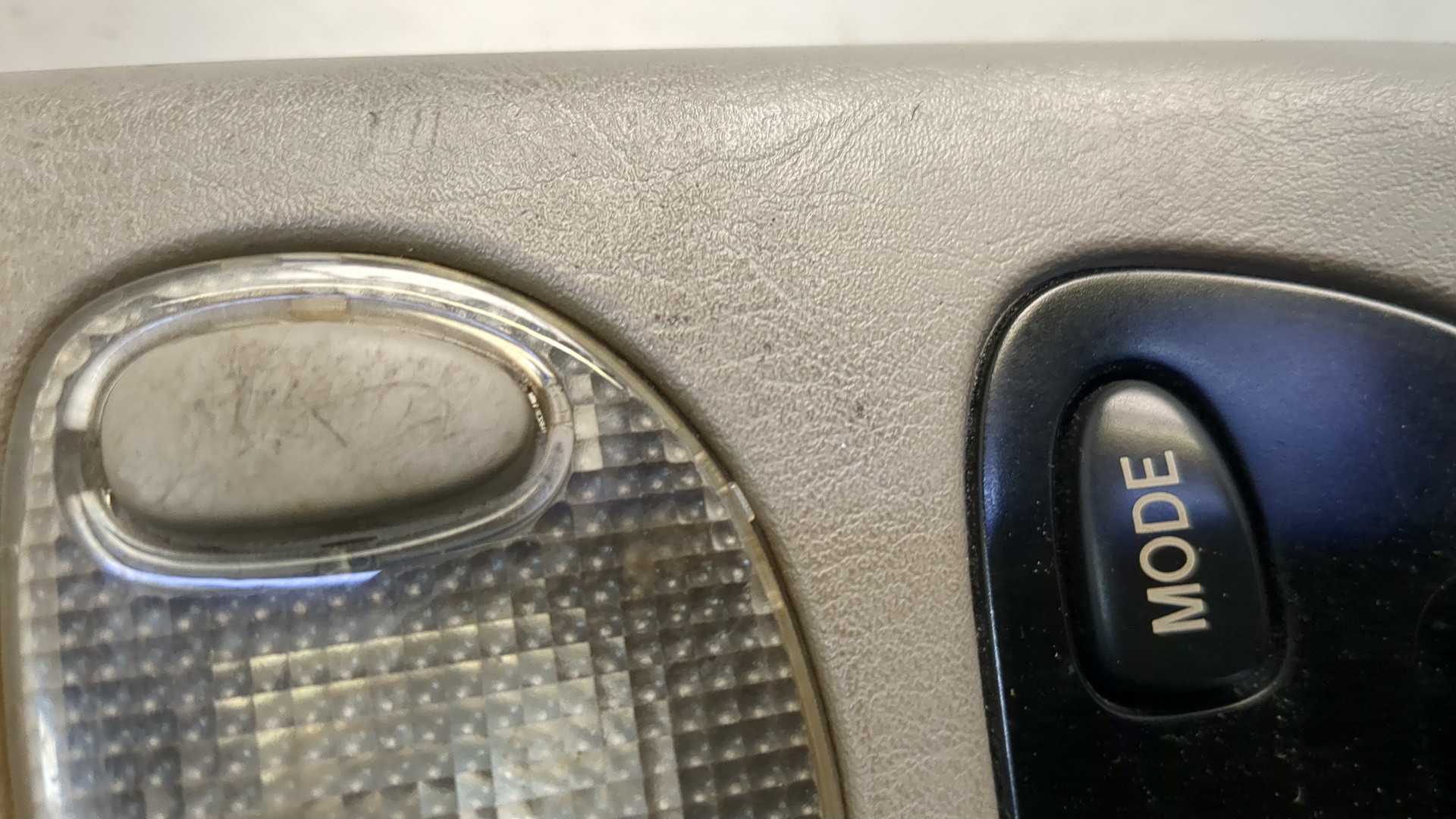 Плафон салонный