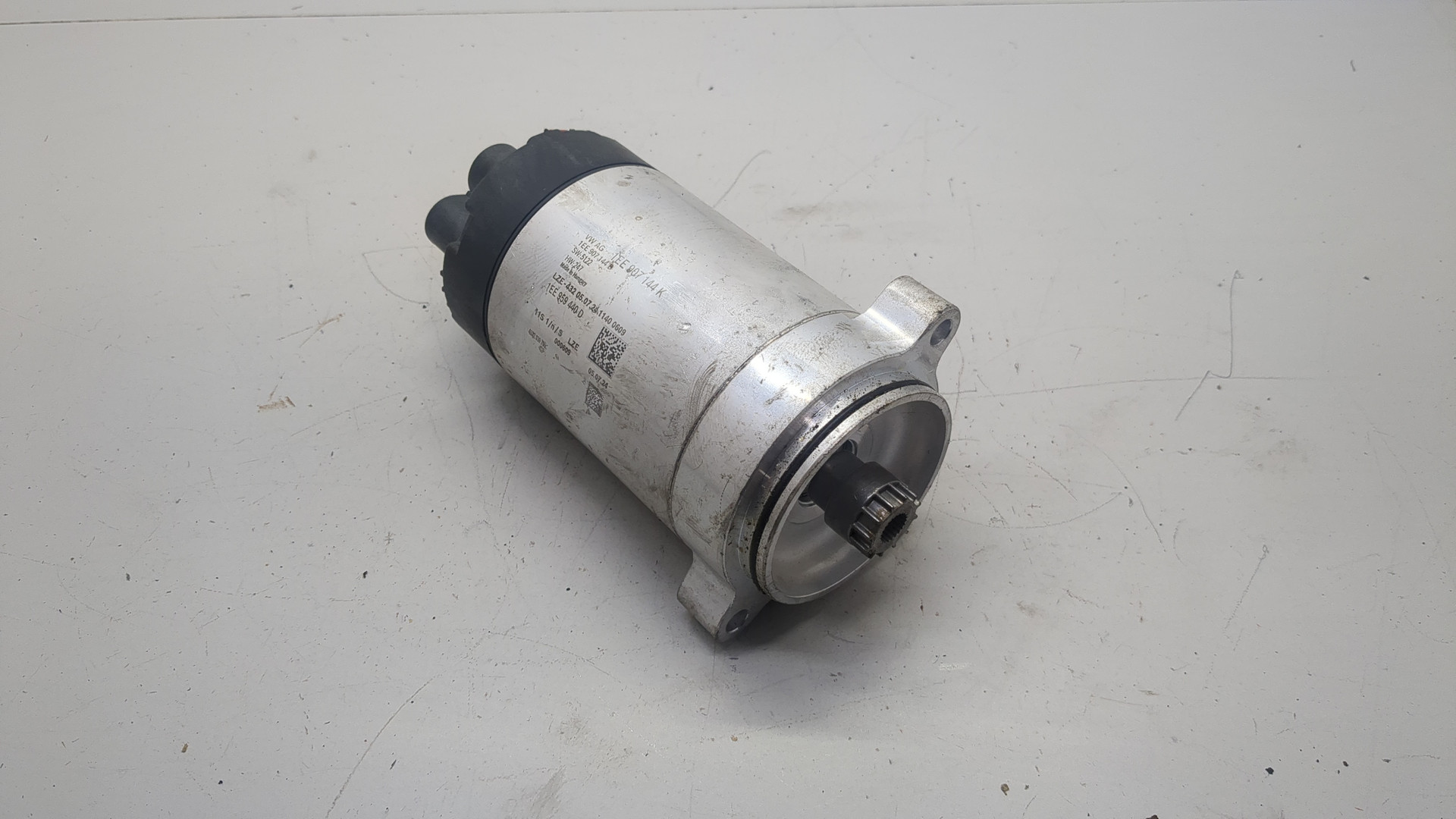 Серводвигатель рулевой рейки